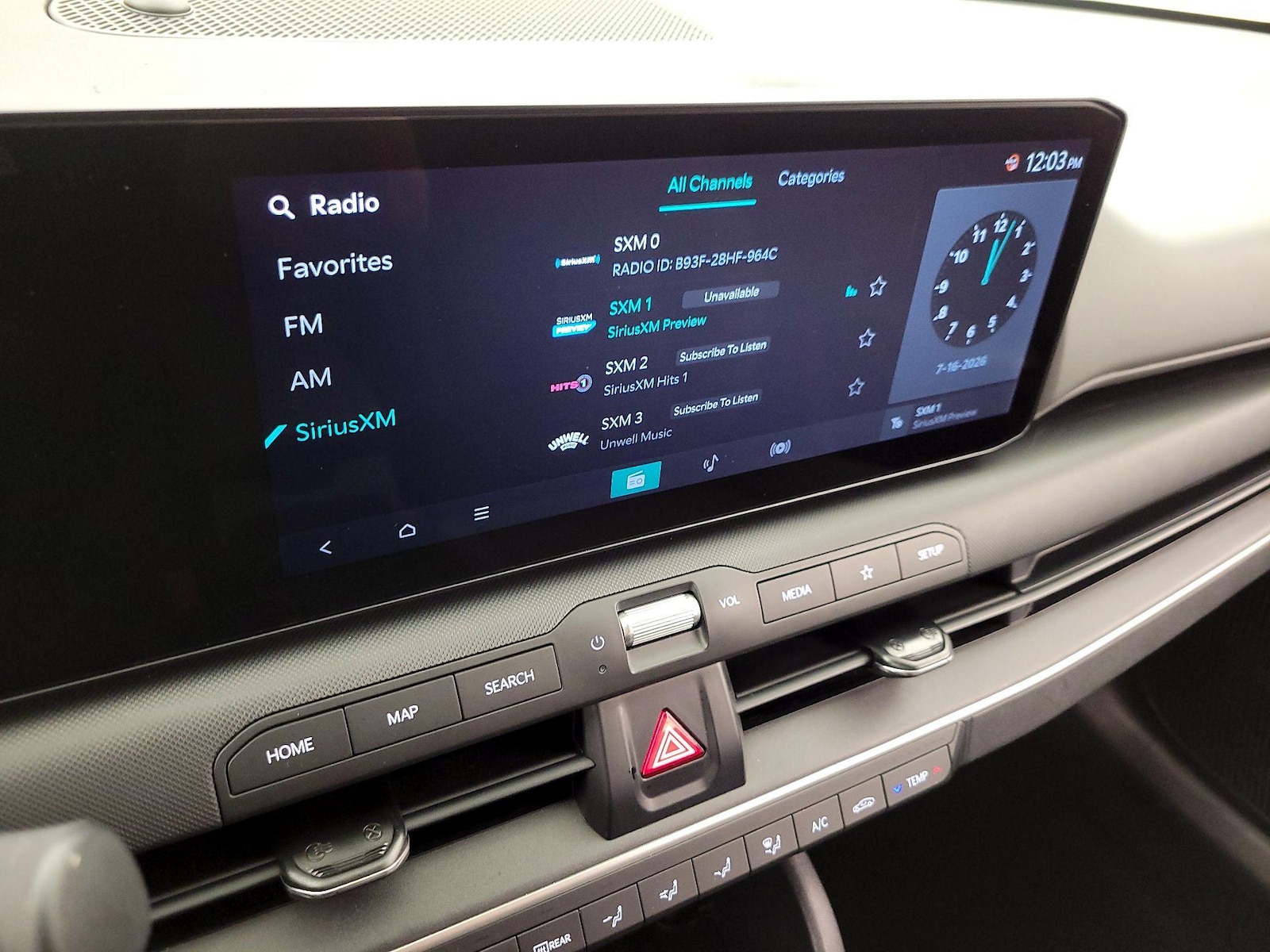 2025 Kia K4 LXS - Photo 16