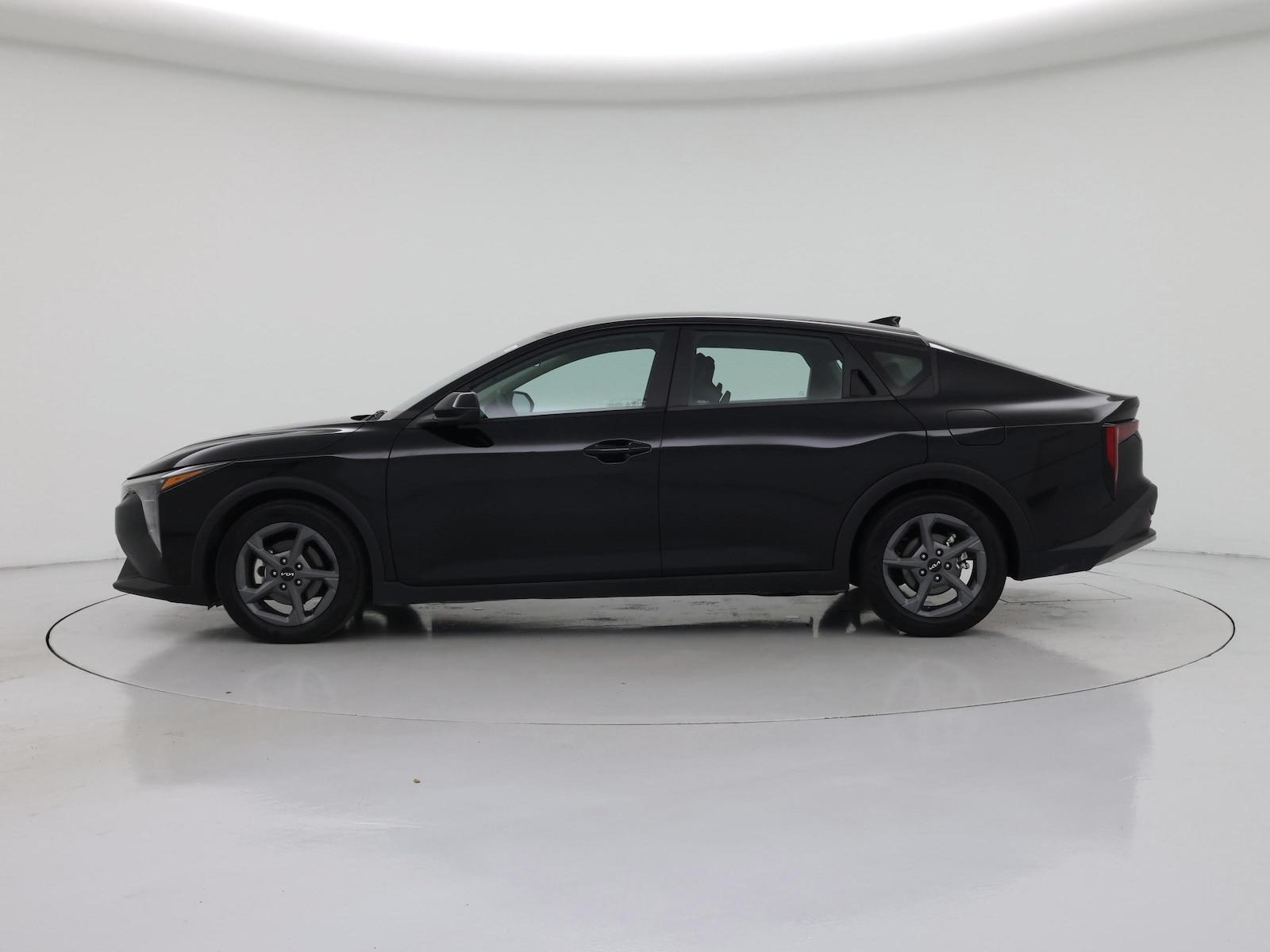 2025 Kia K4 LXS - Photo 4