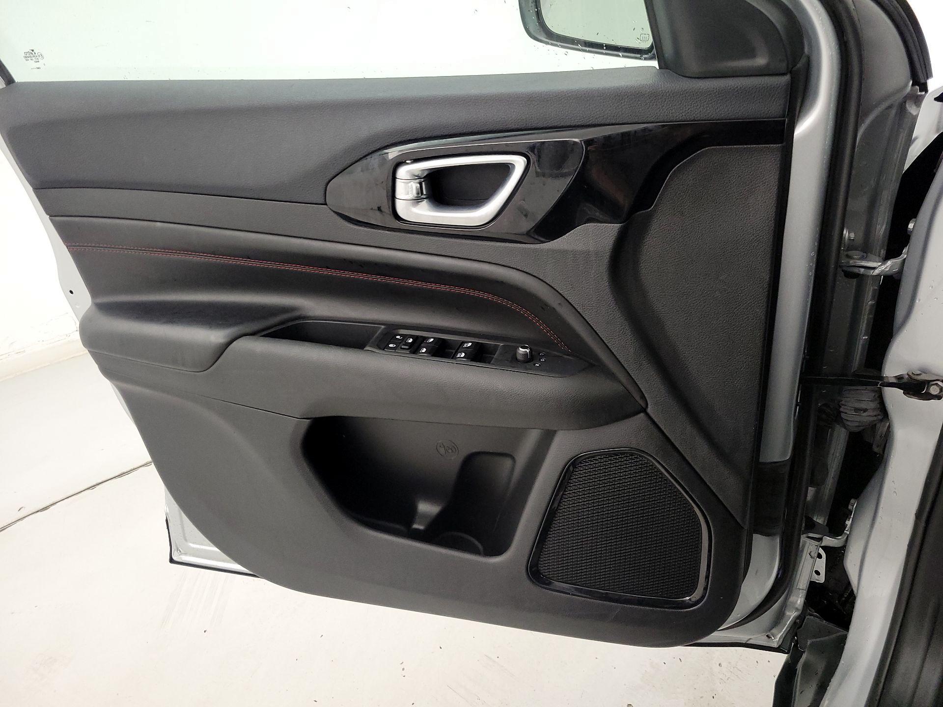 Thumbnail: 2025 Jeep Compass - 12