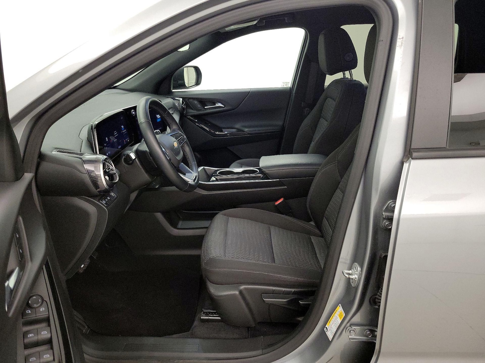 2025 Chevrolet Equinox LT - Photo 12