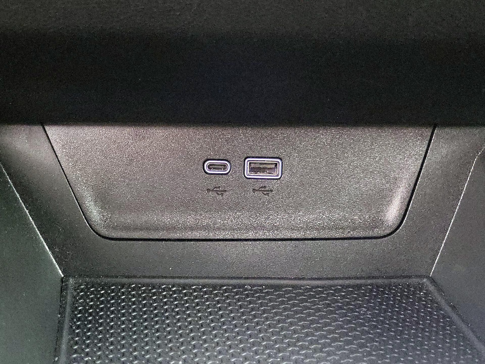 2025 Chevrolet Equinox LT - Photo 19