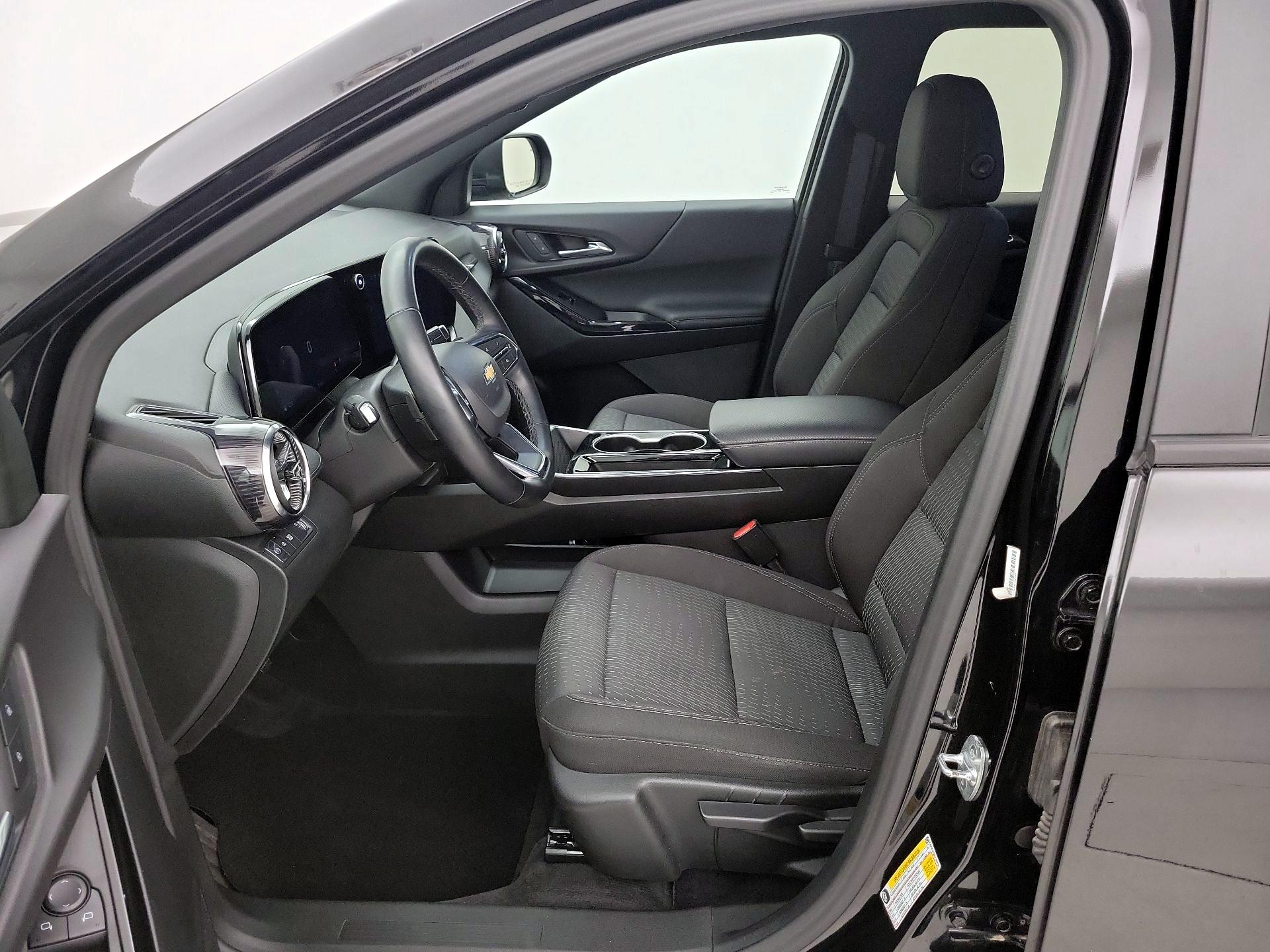 Thumbnail: 2025 Chevrolet Equinox - 11