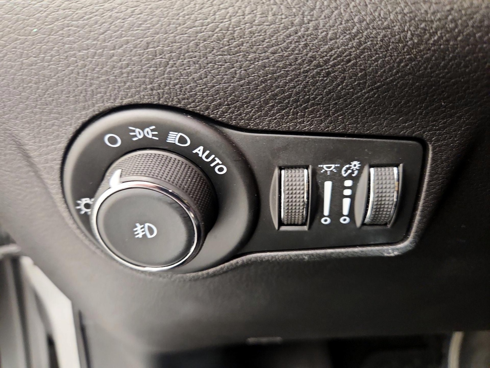 2025 Jeep Compass Trailhawk - Photo 14