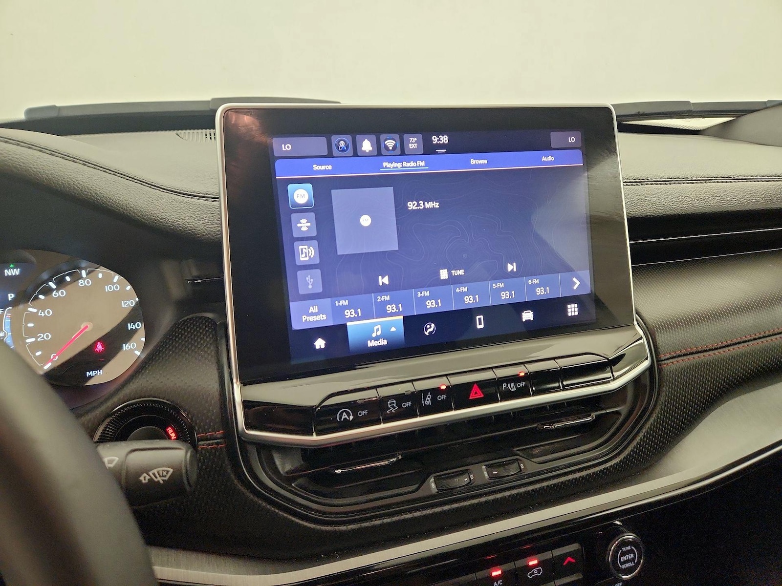 2025 Jeep Compass Trailhawk - Photo 16