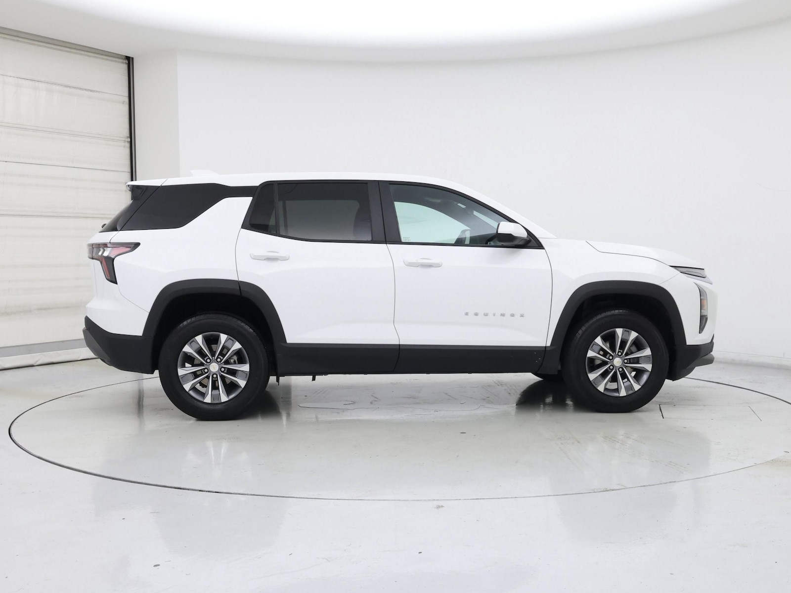 2025 Chevrolet Equinox LT - Photo 8