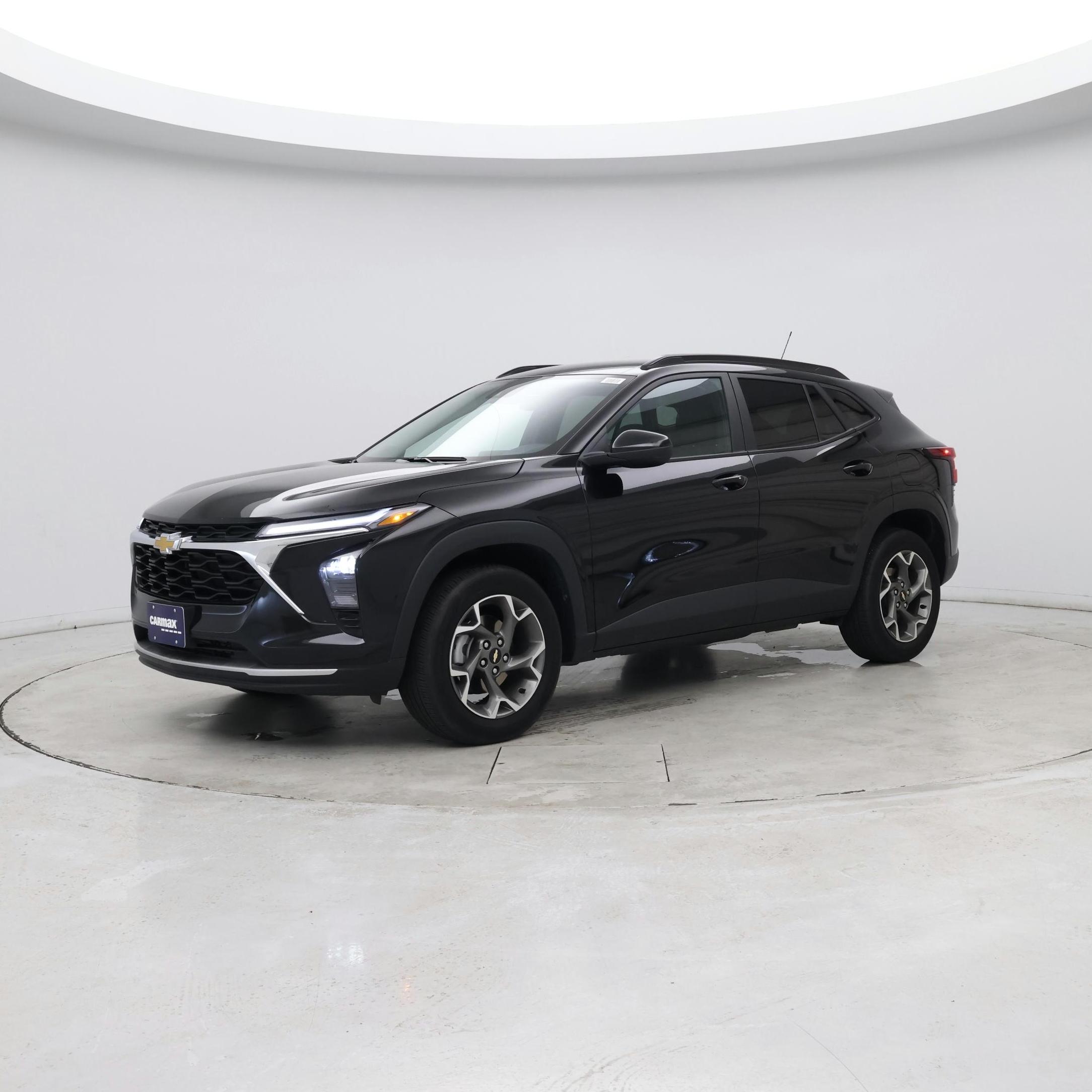 Thumbnail: 2025 Chevrolet Trax - 3