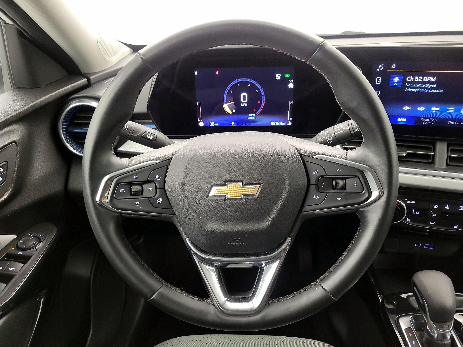 Thumbnail: 2025 Chevrolet Trax - 10
