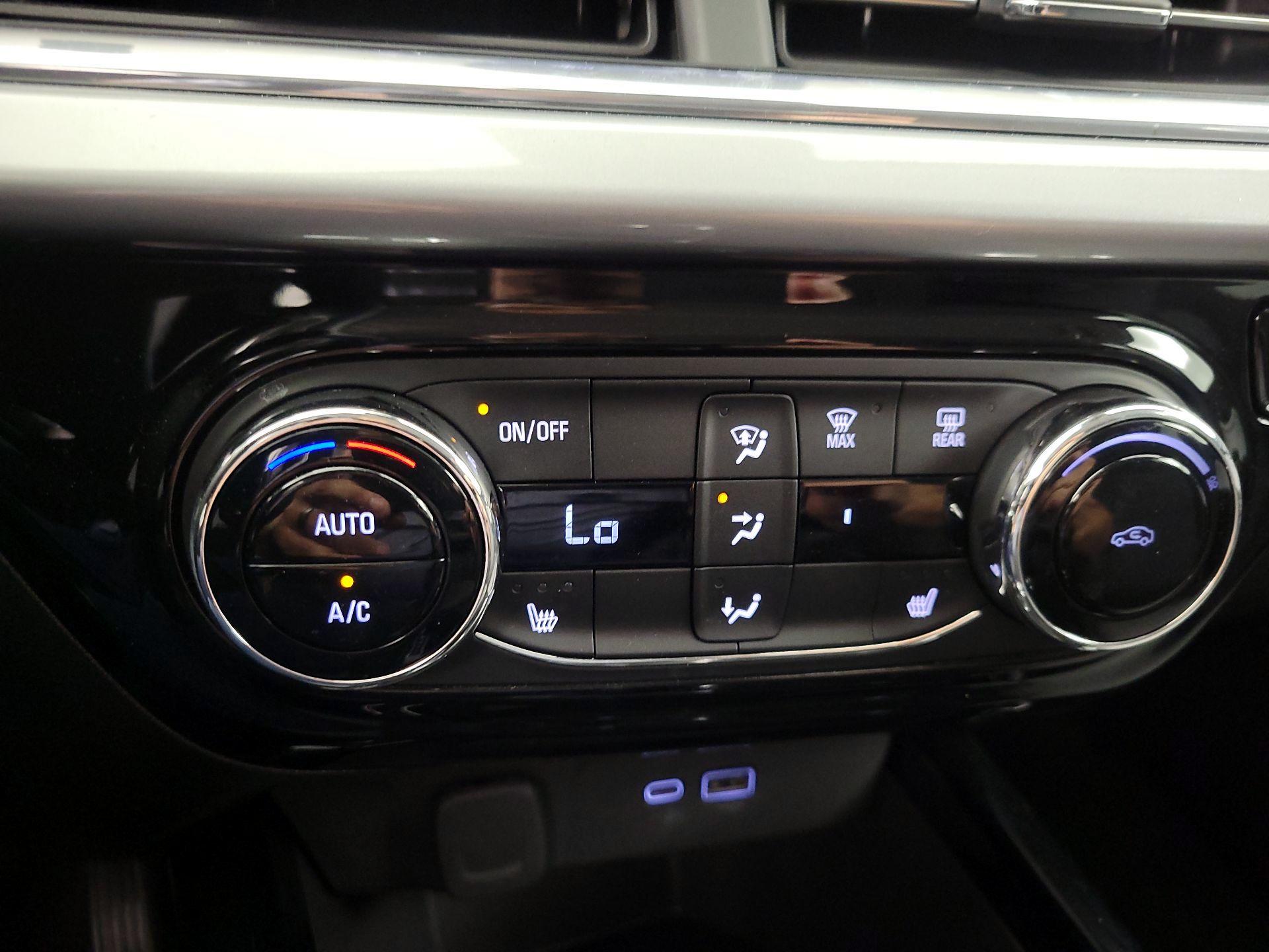 Thumbnail: 2025 Chevrolet Trax - 16