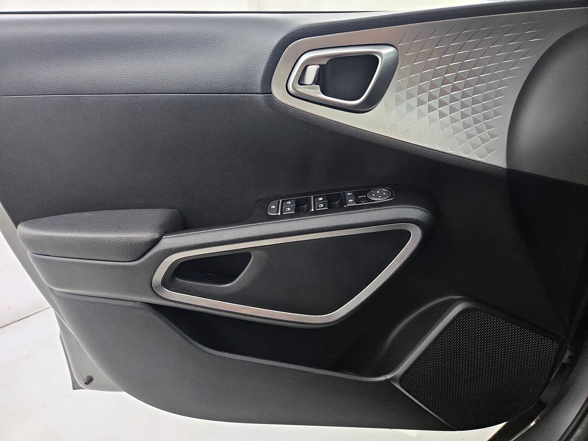 Thumbnail: 2025 Kia Soul - 12