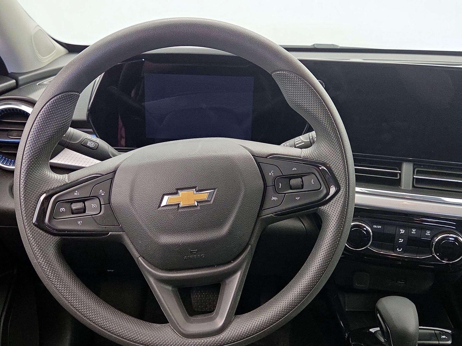 Thumbnail: 2025 Chevrolet Trax - 10