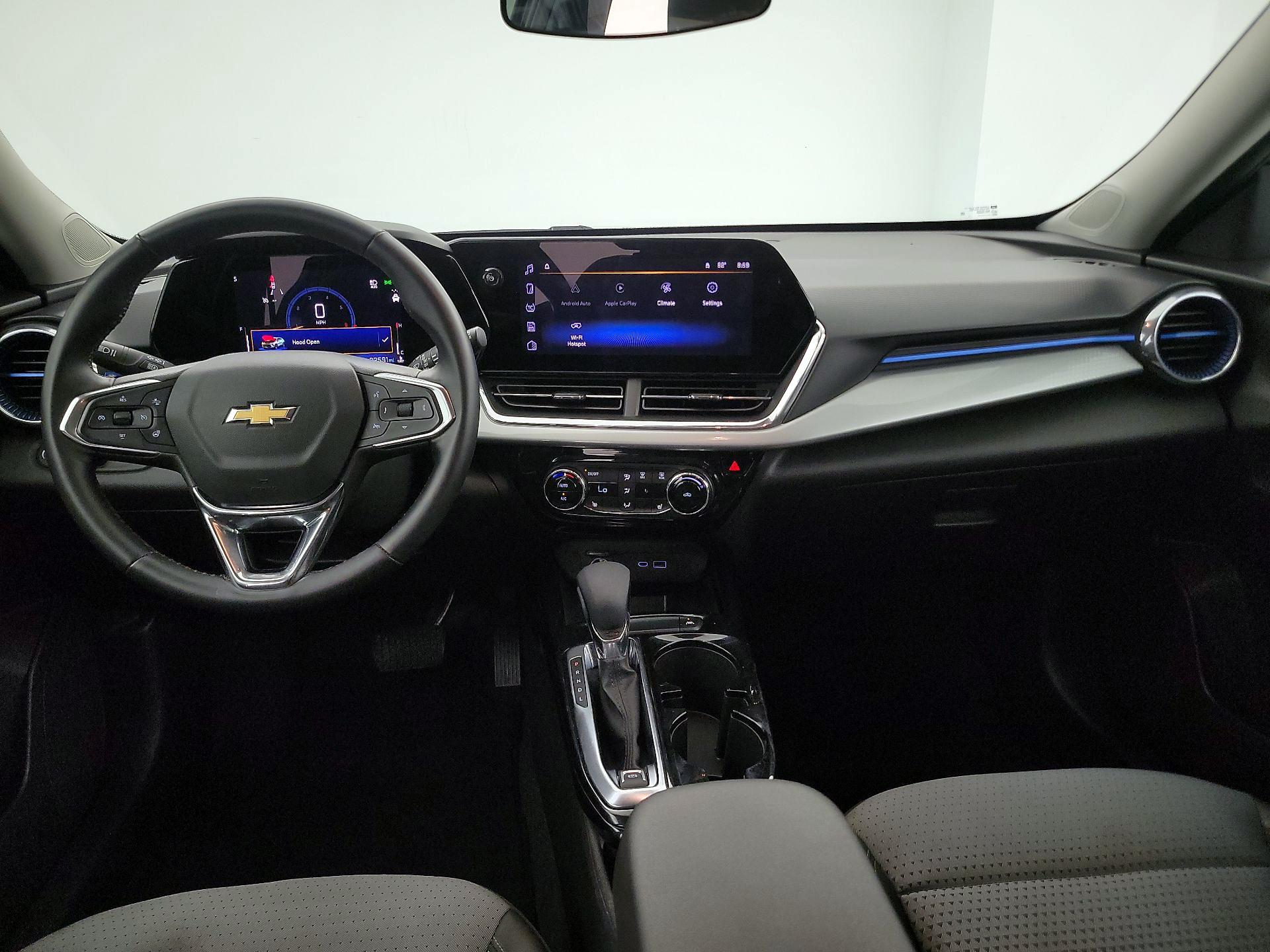 Thumbnail: 2025 Chevrolet Trax - 9