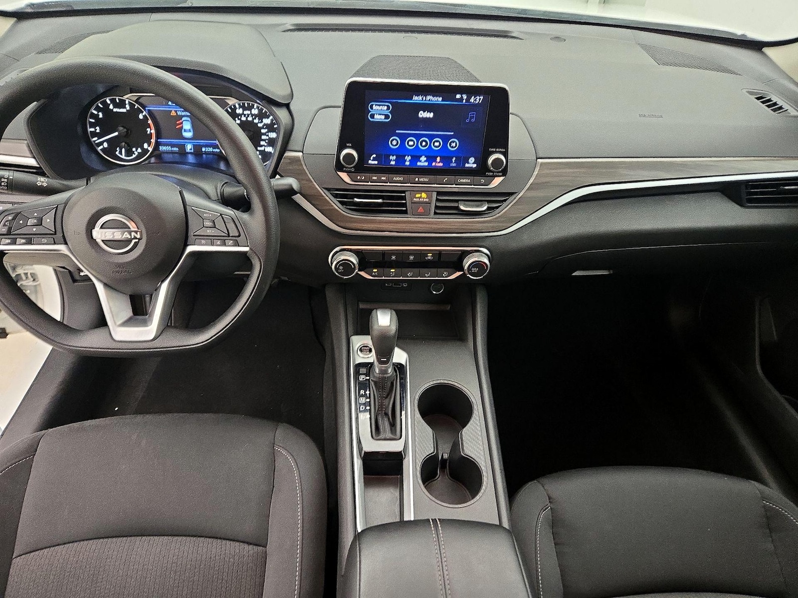 Apple CarPlay® & Android Auto™
