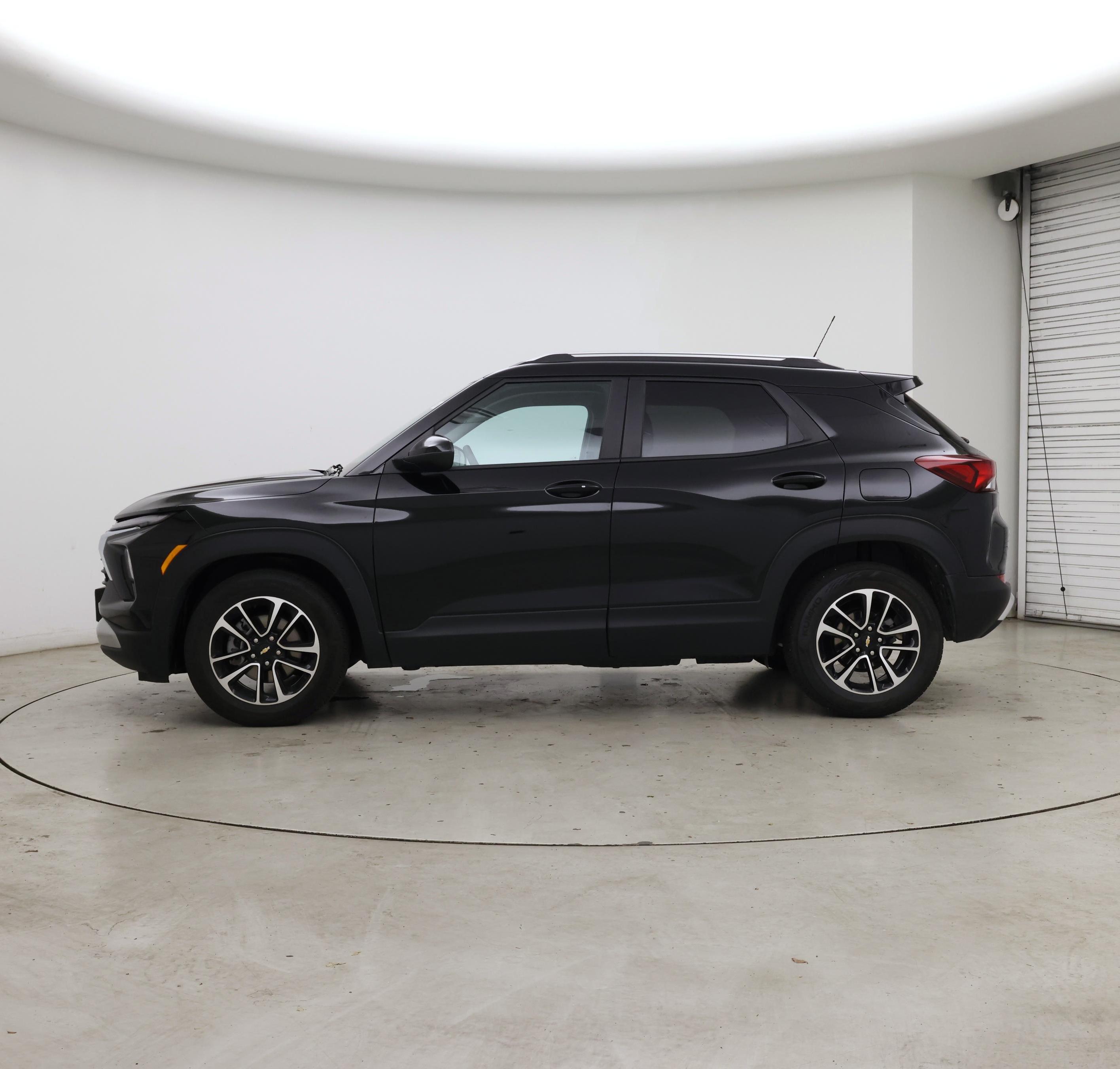 Thumbnail: 2025 Chevrolet TrailBlazer - 3