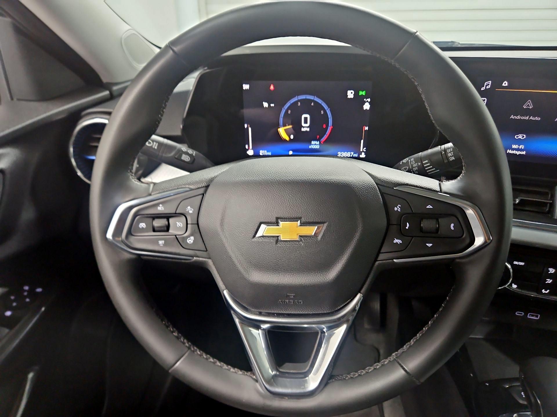 Thumbnail: 2025 Chevrolet Trax - 10