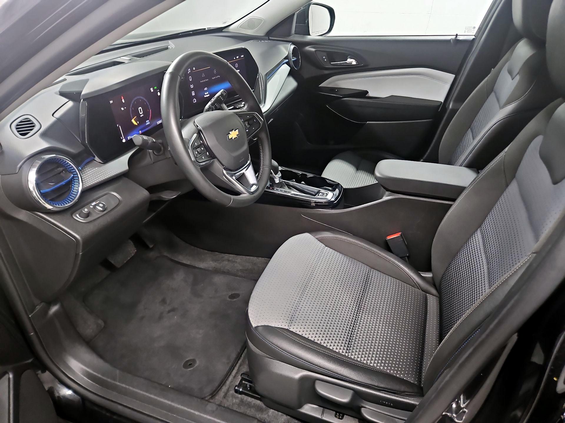 Thumbnail: 2025 Chevrolet Trax - 11
