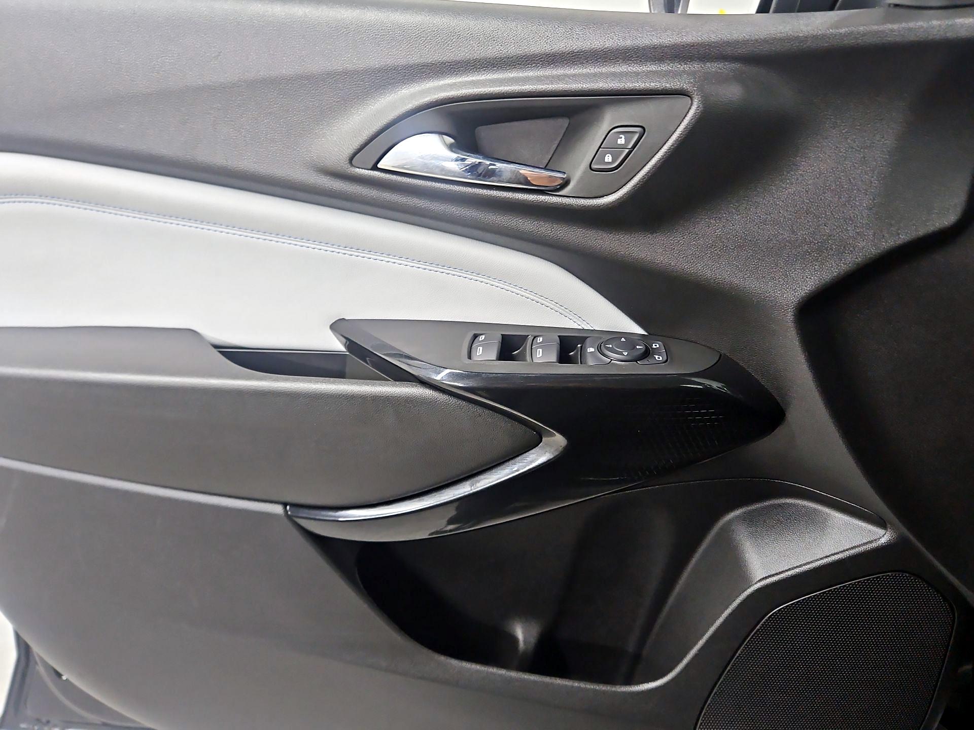 Thumbnail: 2025 Chevrolet Trax - 12