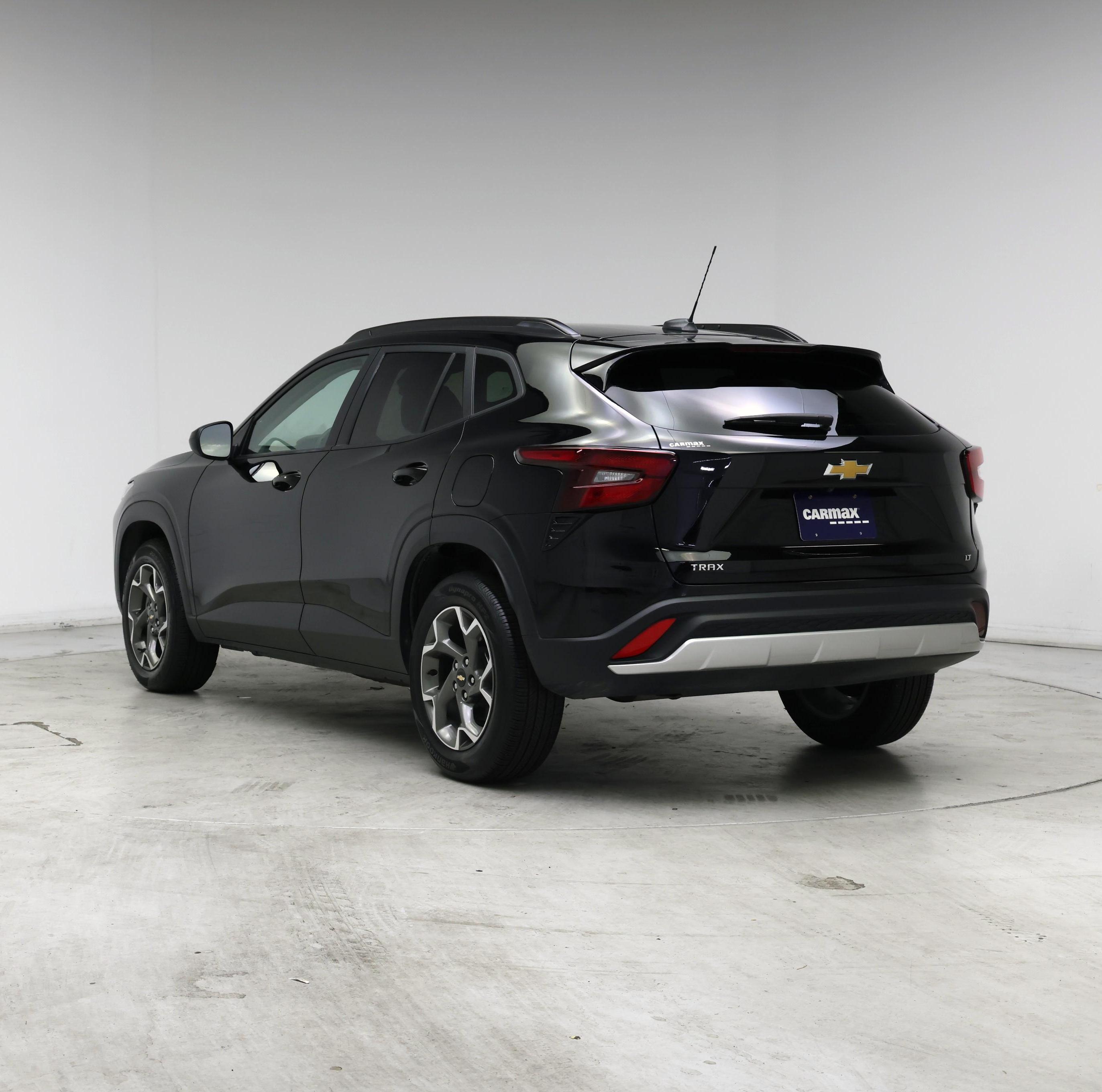 Thumbnail: 2025 Chevrolet Trax - 2