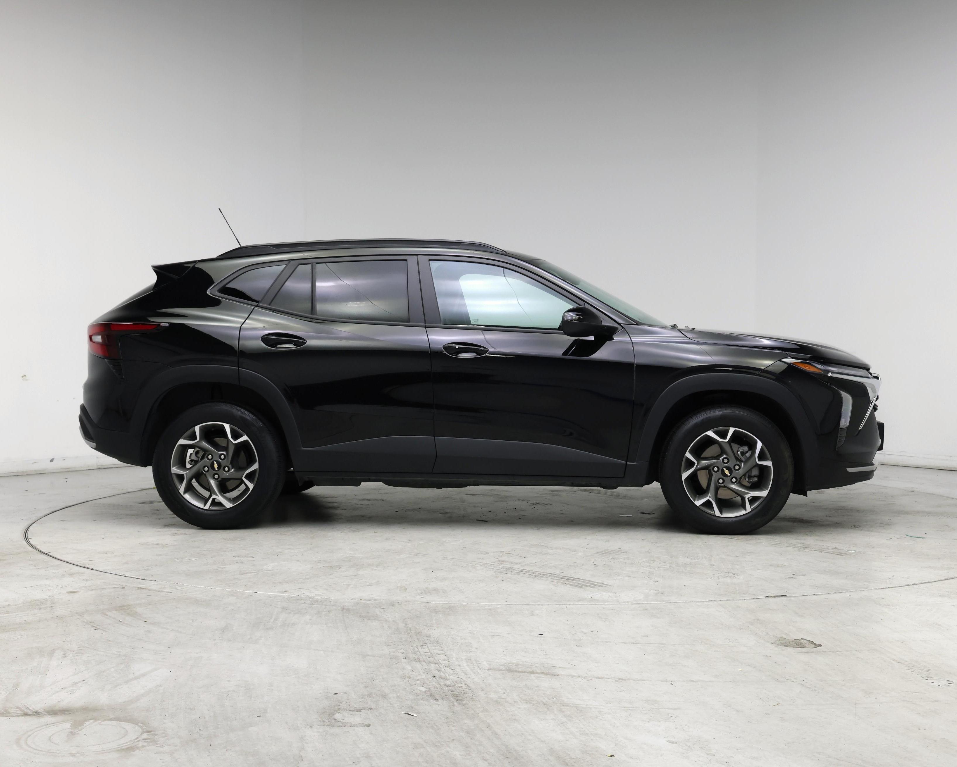 Thumbnail: 2025 Chevrolet Trax - 7
