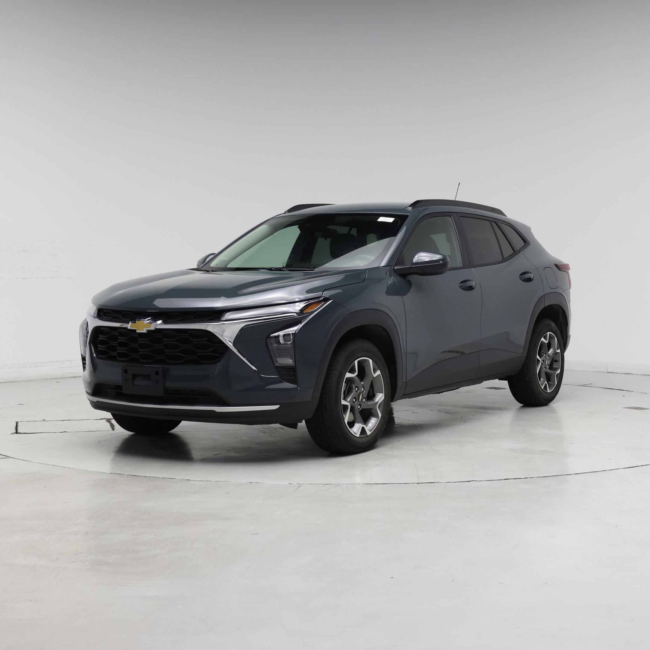 Thumbnail: 2025 Chevrolet Trax - 4