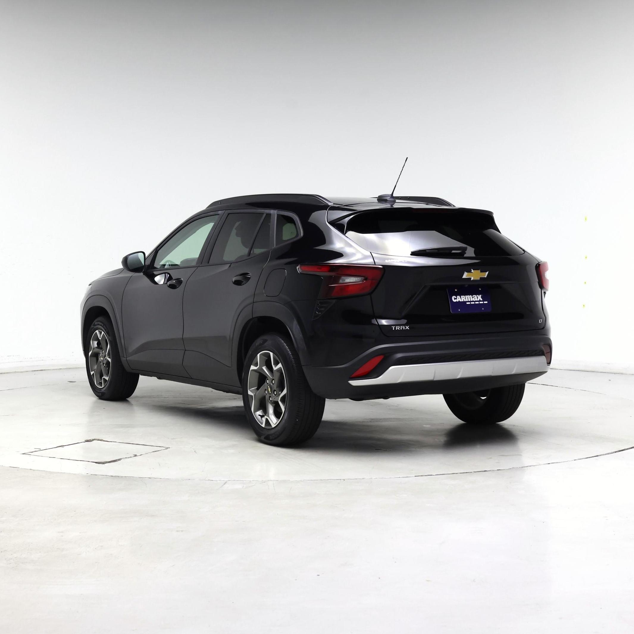 Thumbnail: 2025 Chevrolet Trax - 2