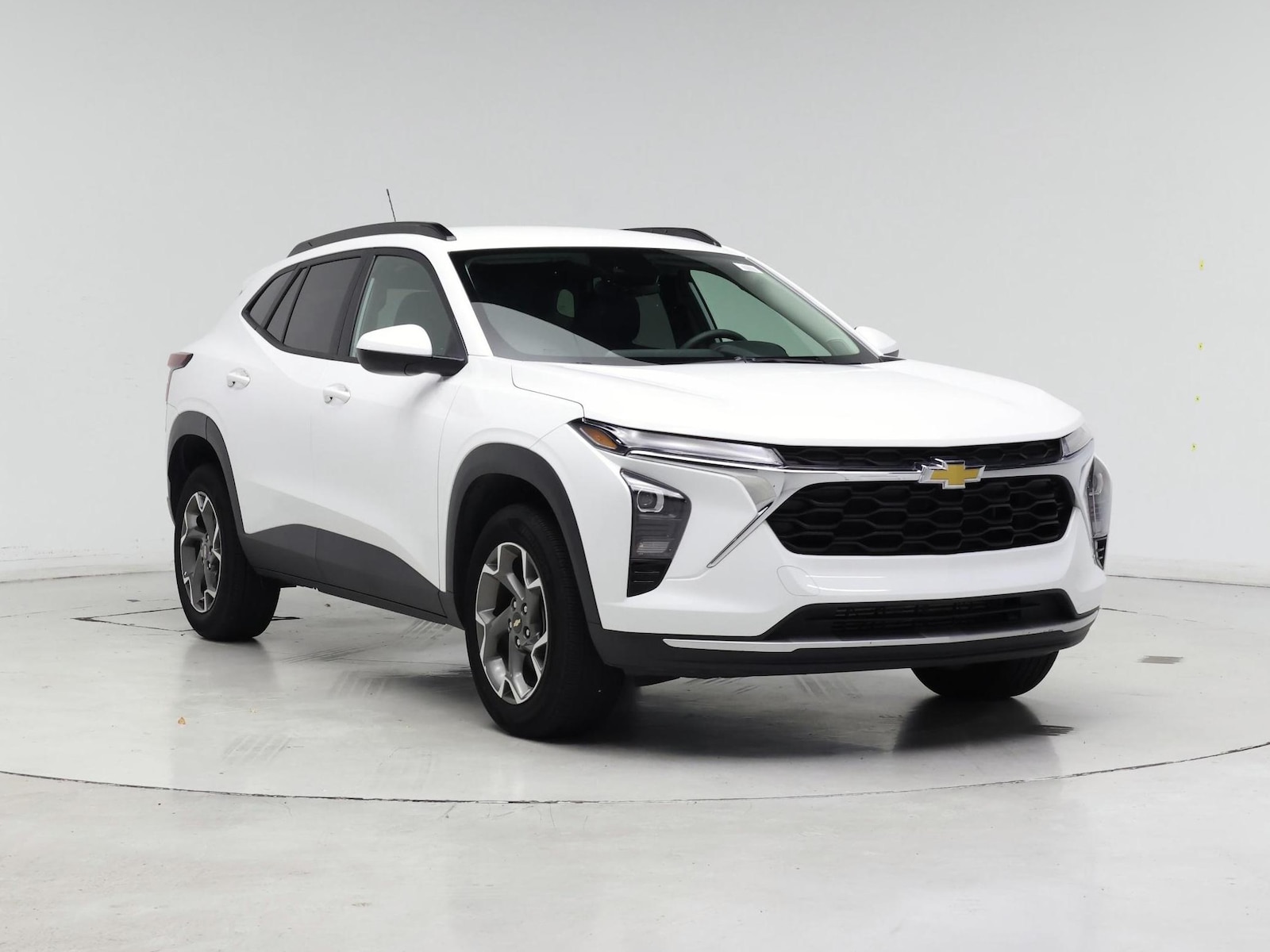 2025 Chevrolet Trax LT - Photo 2