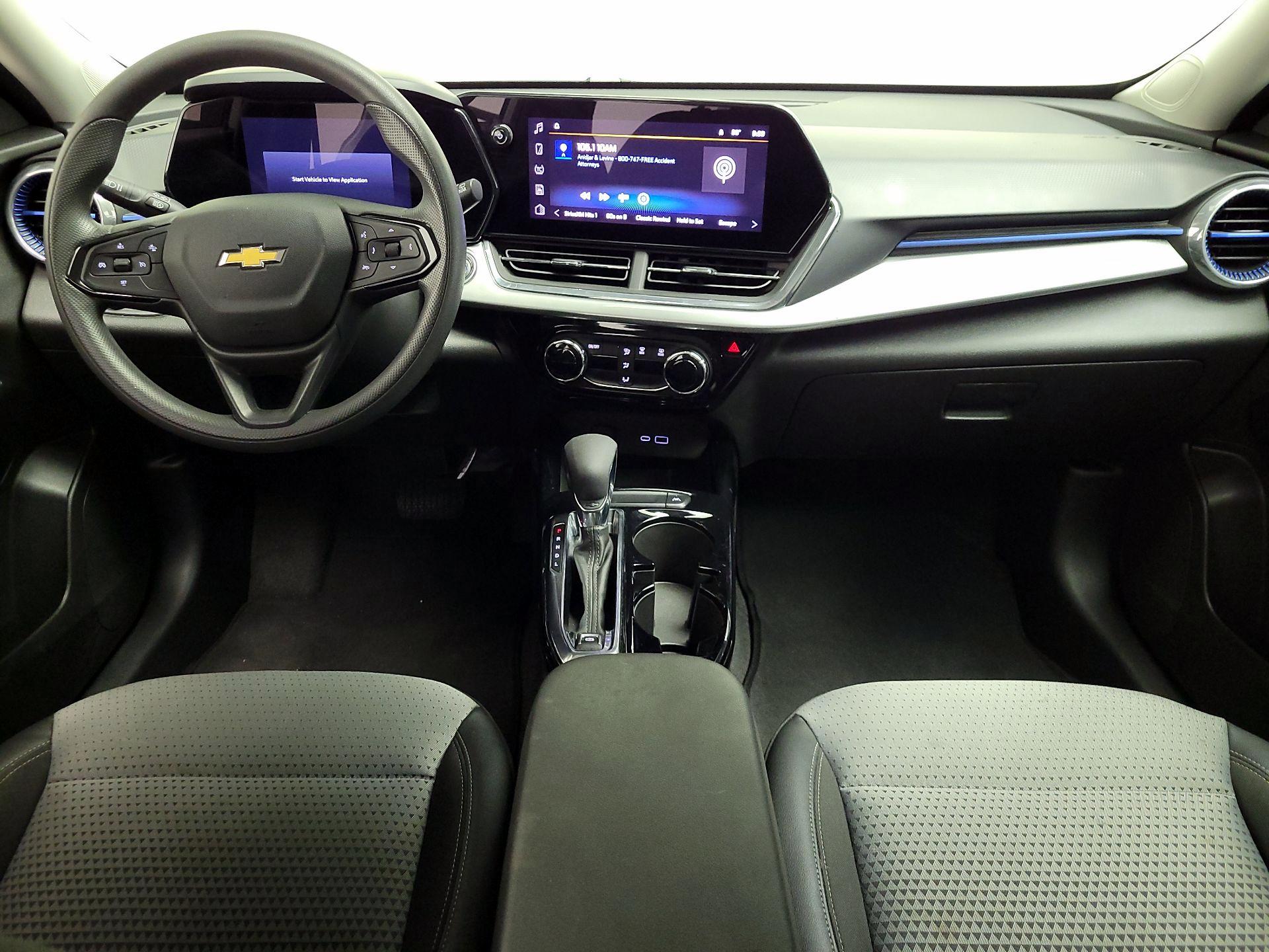 Thumbnail: 2025 Chevrolet Trax - 9
