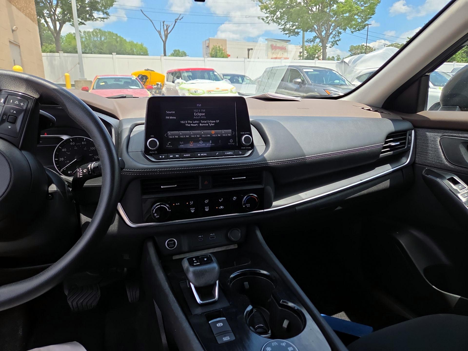 Thumbnail: 2023 Nissan Rogue - 9