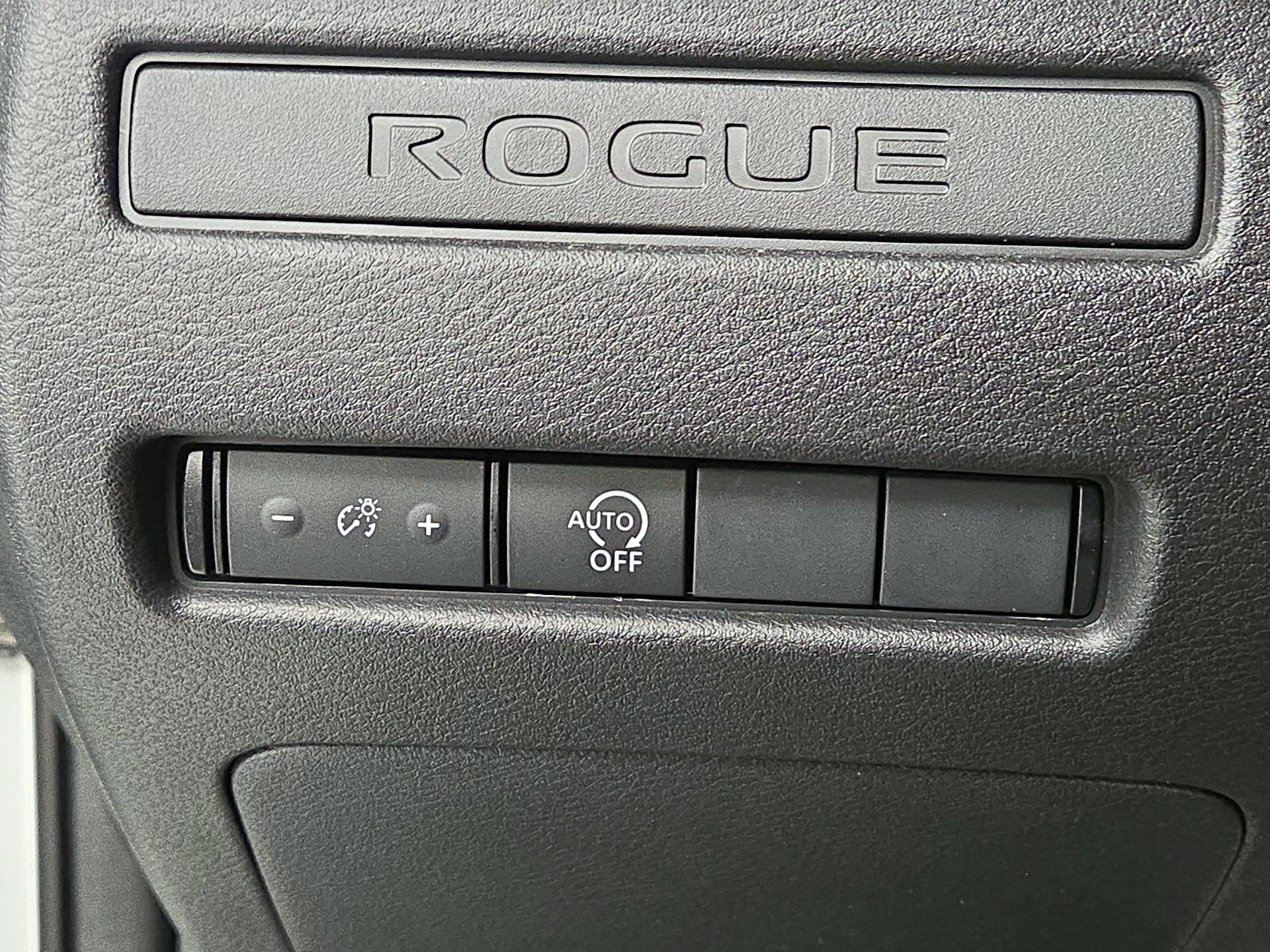 Thumbnail: 2023 Nissan Rogue - 13