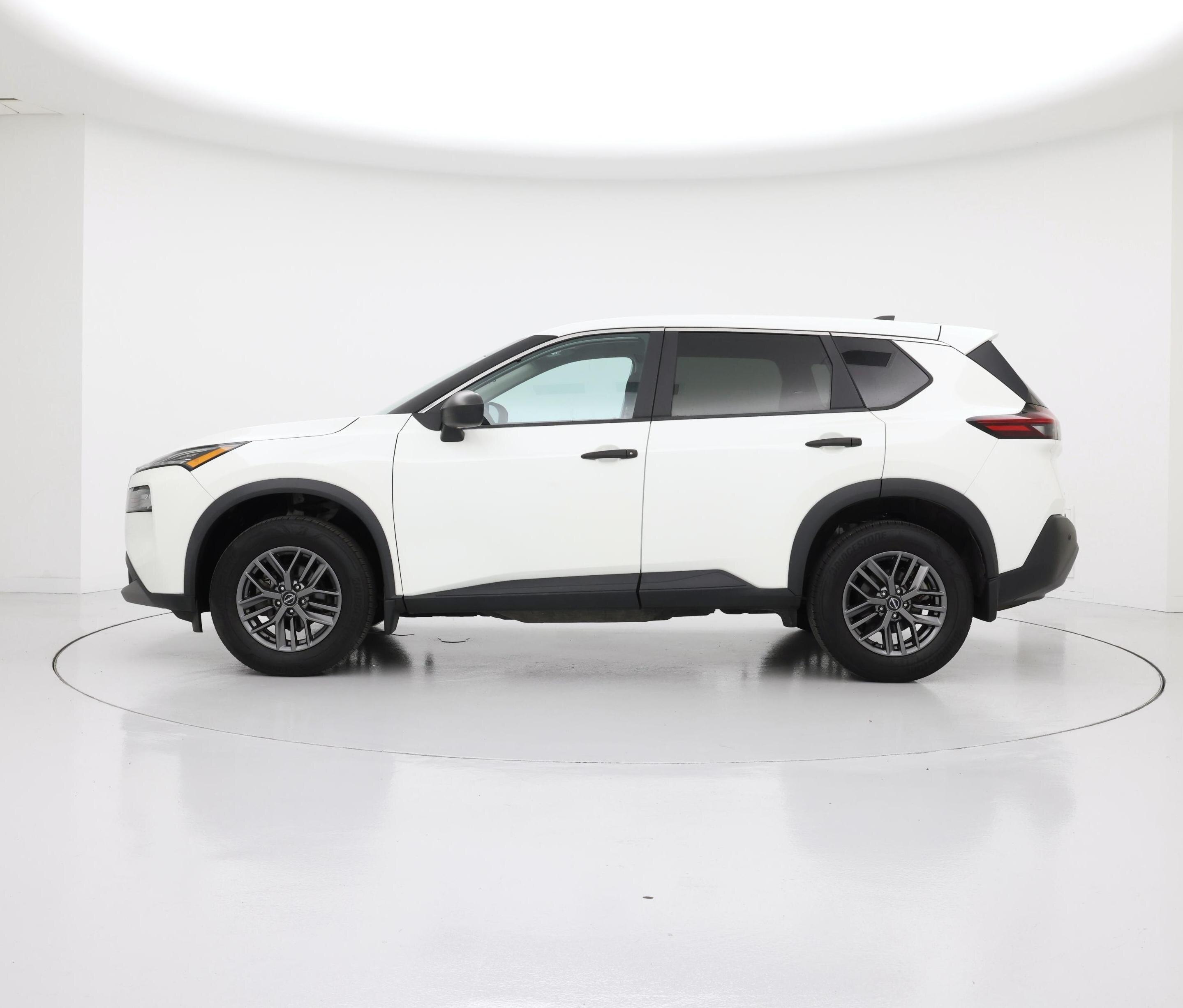 Thumbnail: 2023 Nissan Rogue - 3