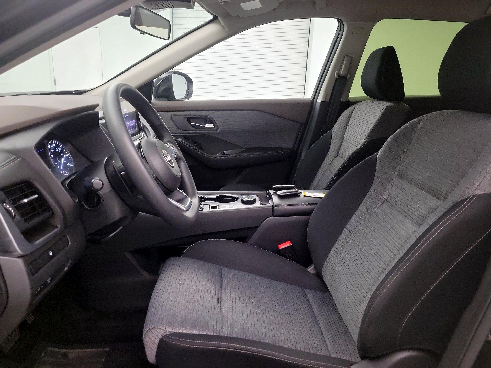Thumbnail: 2023 Nissan Rogue - 11