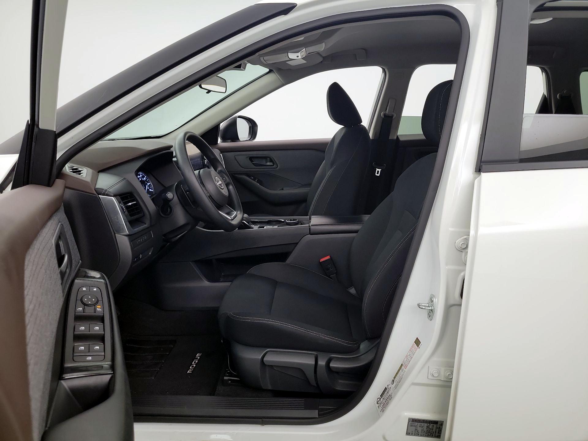 Thumbnail: 2023 Nissan Rogue - 11