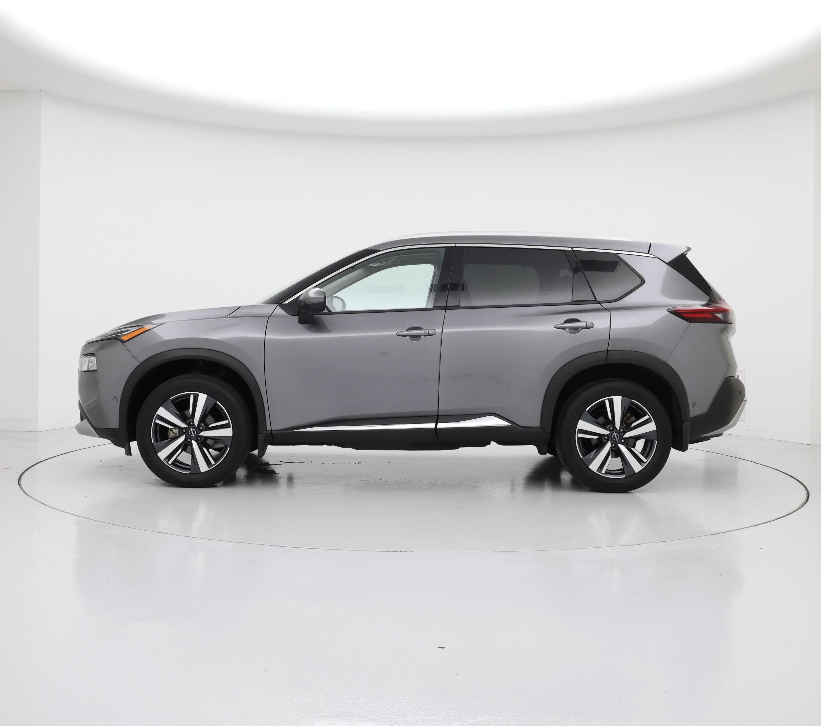 Thumbnail: 2023 Nissan Rogue - 3