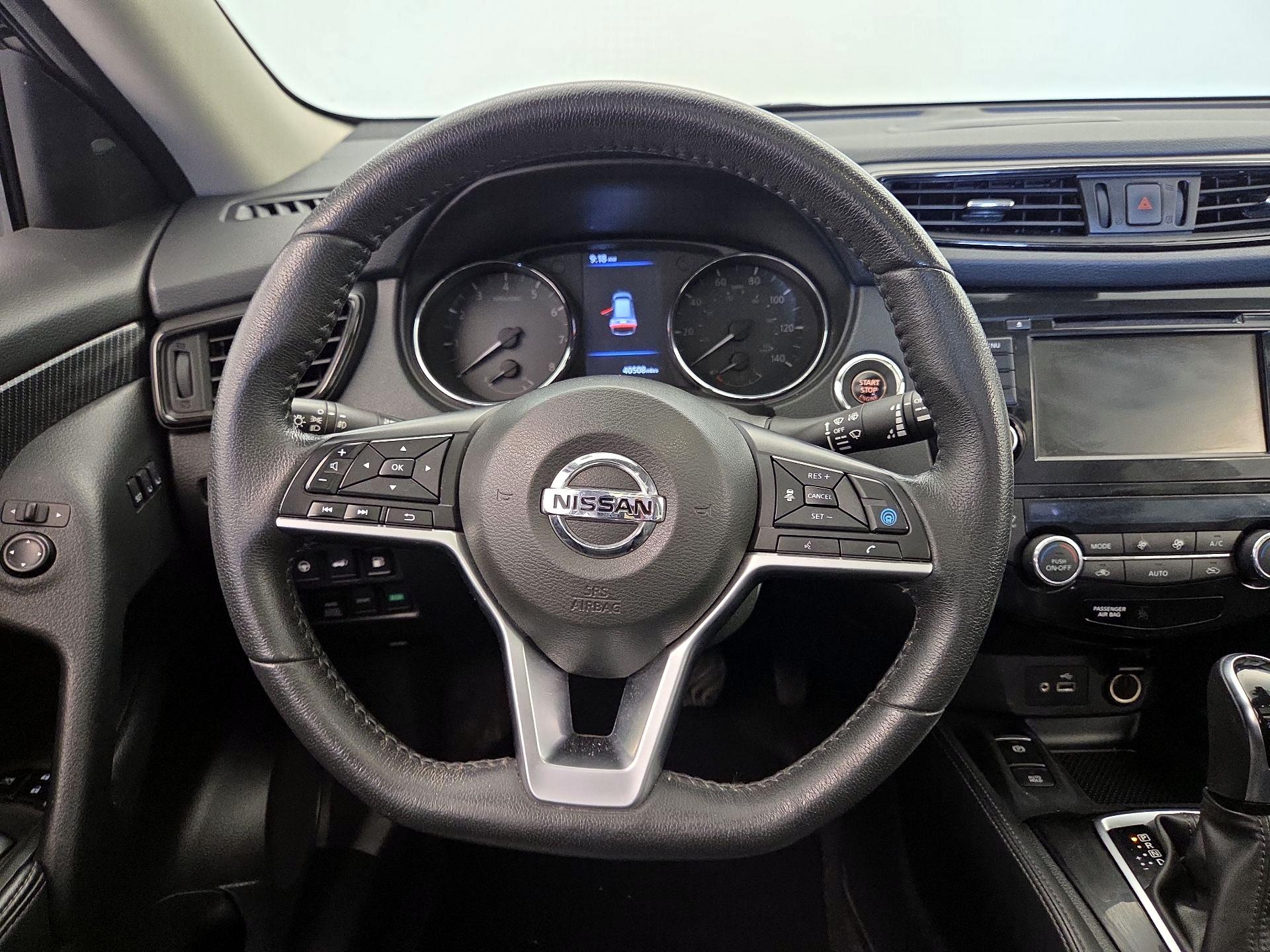 Thumbnail: 2020 Nissan Rogue - 10