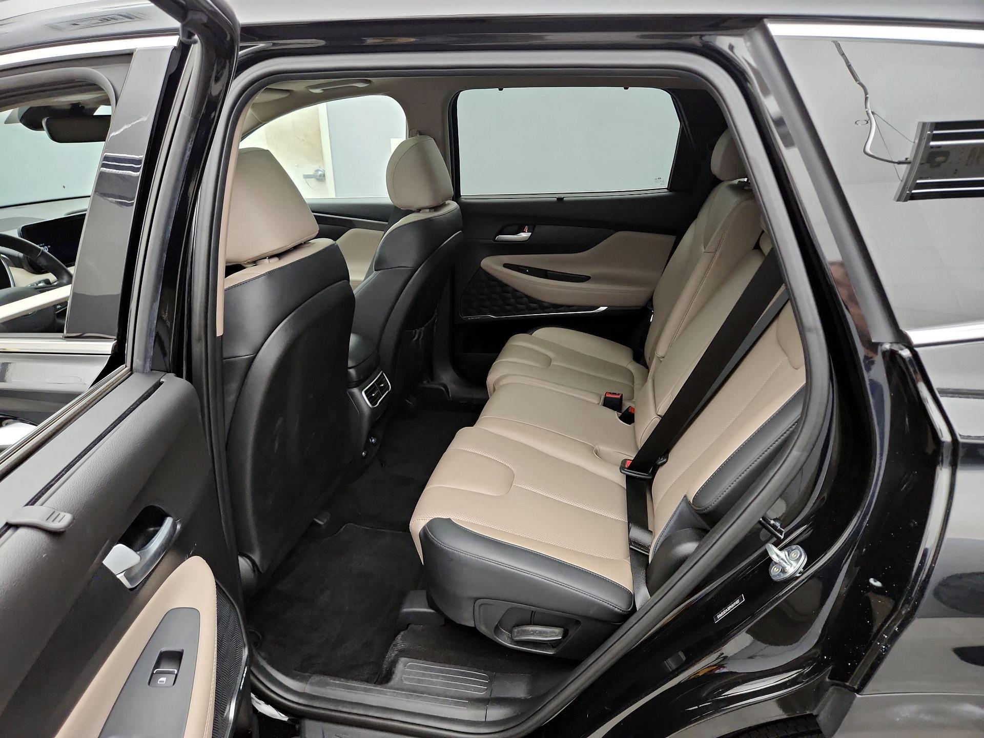 Thumbnail: 2023 Hyundai Santa Fe - 20