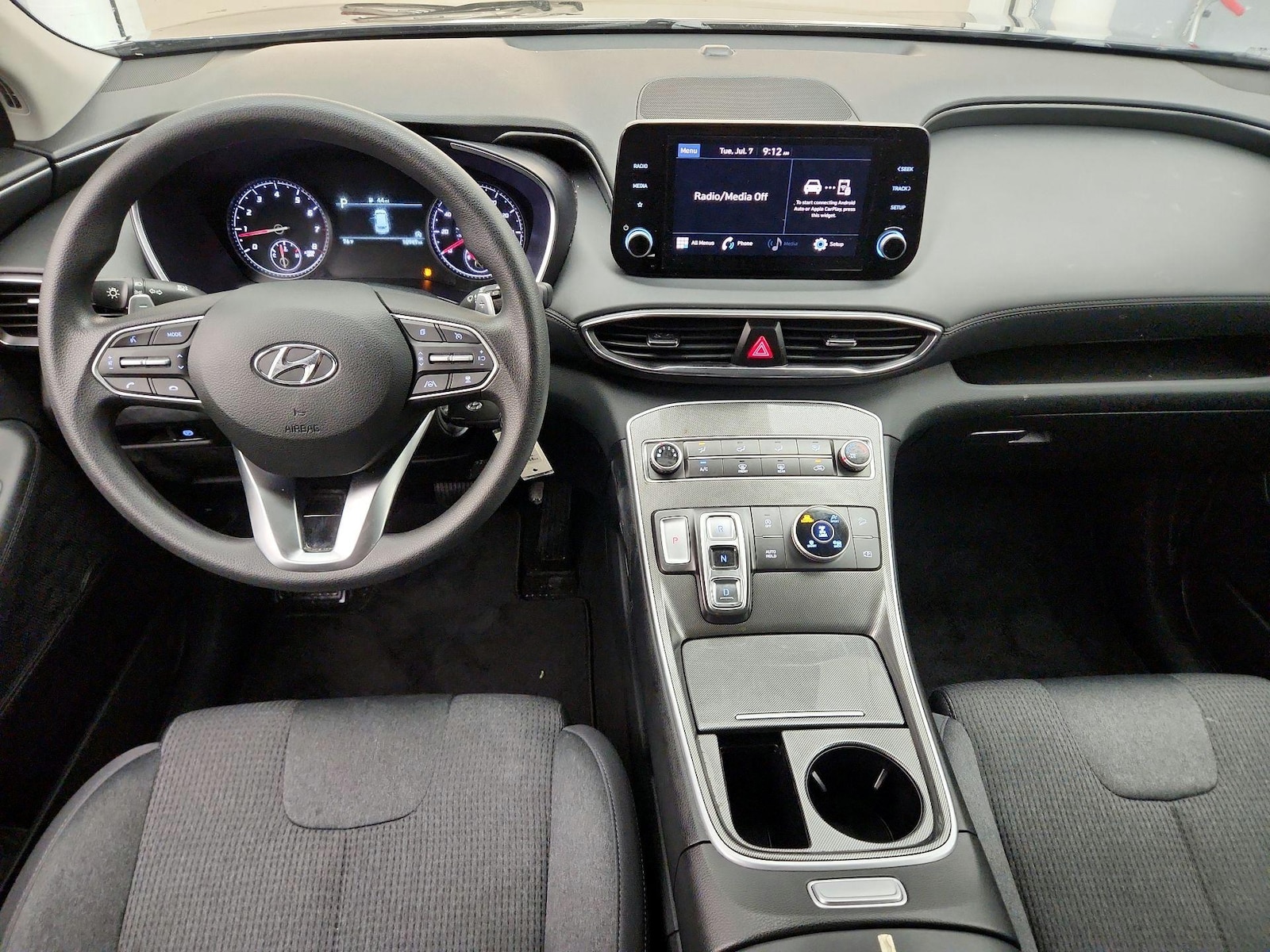 2023 Hyundai Santa Fe SE - Photo 10
