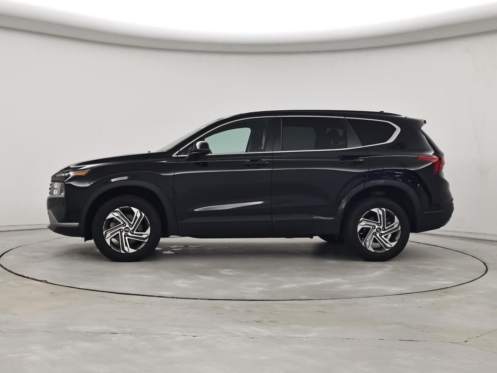 2023 Hyundai Santa Fe SE - Photo 4