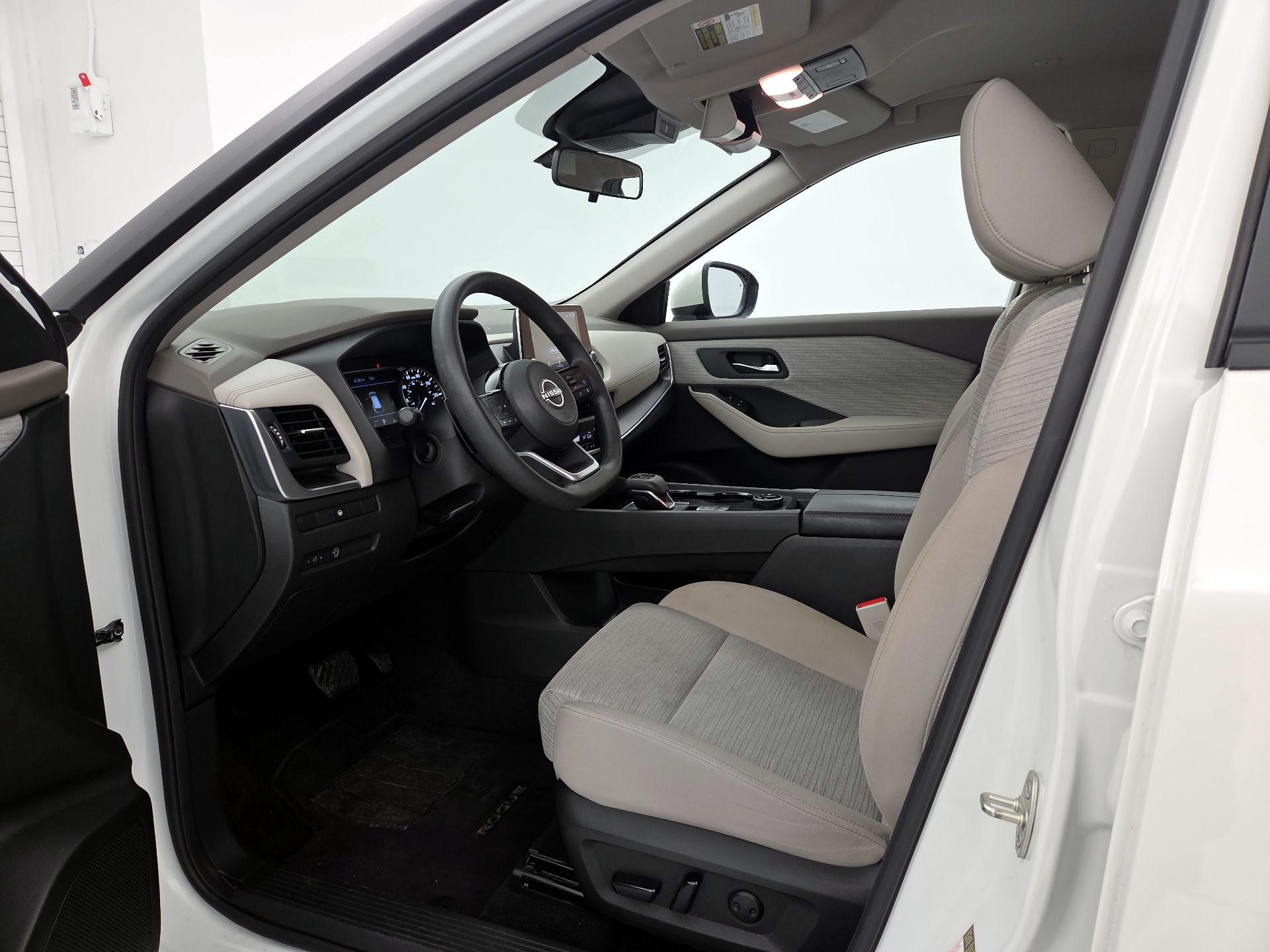 Thumbnail: 2023 Nissan Rogue - 11
