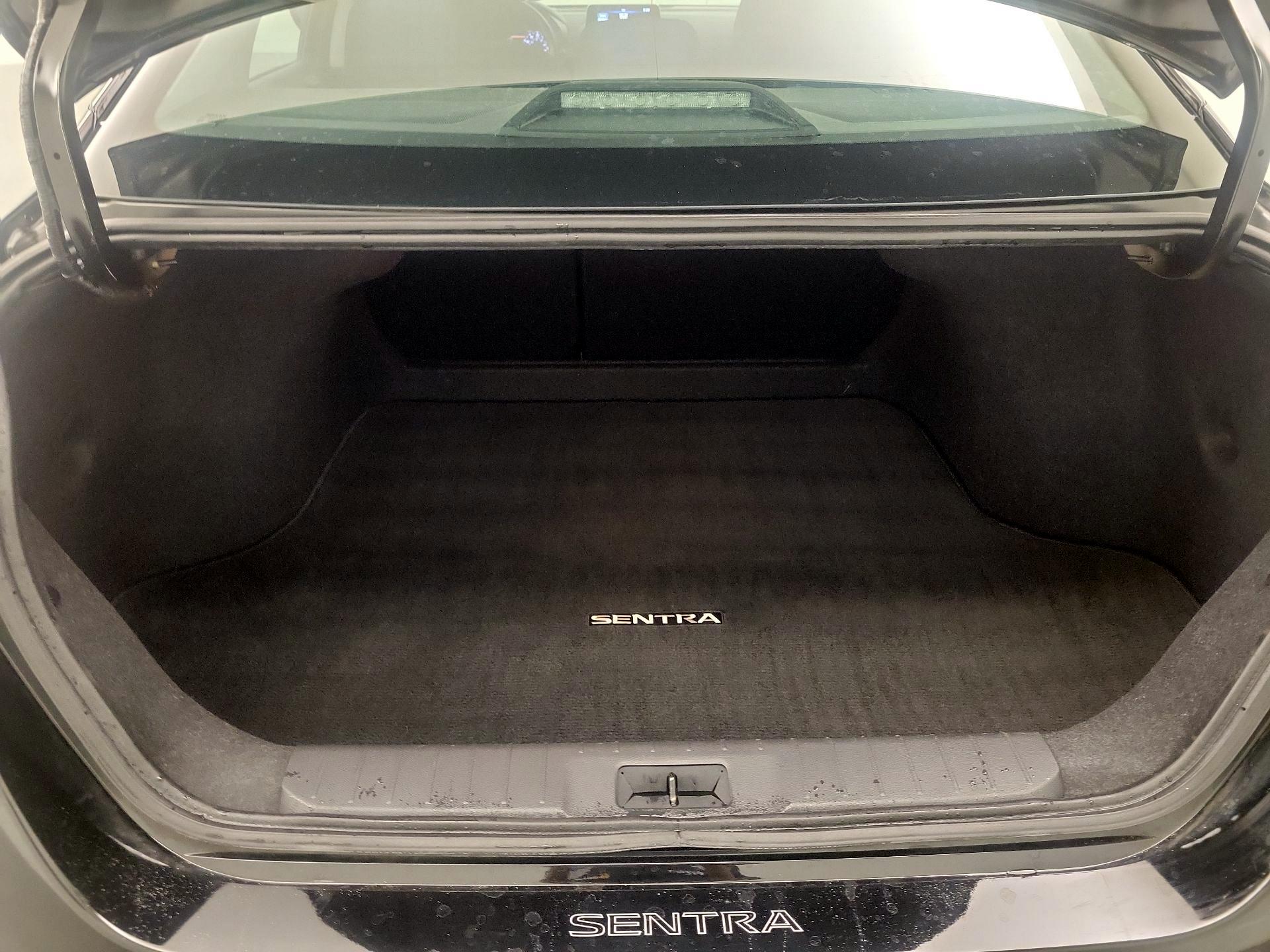 Thumbnail: 2023 Nissan Sentra - 20