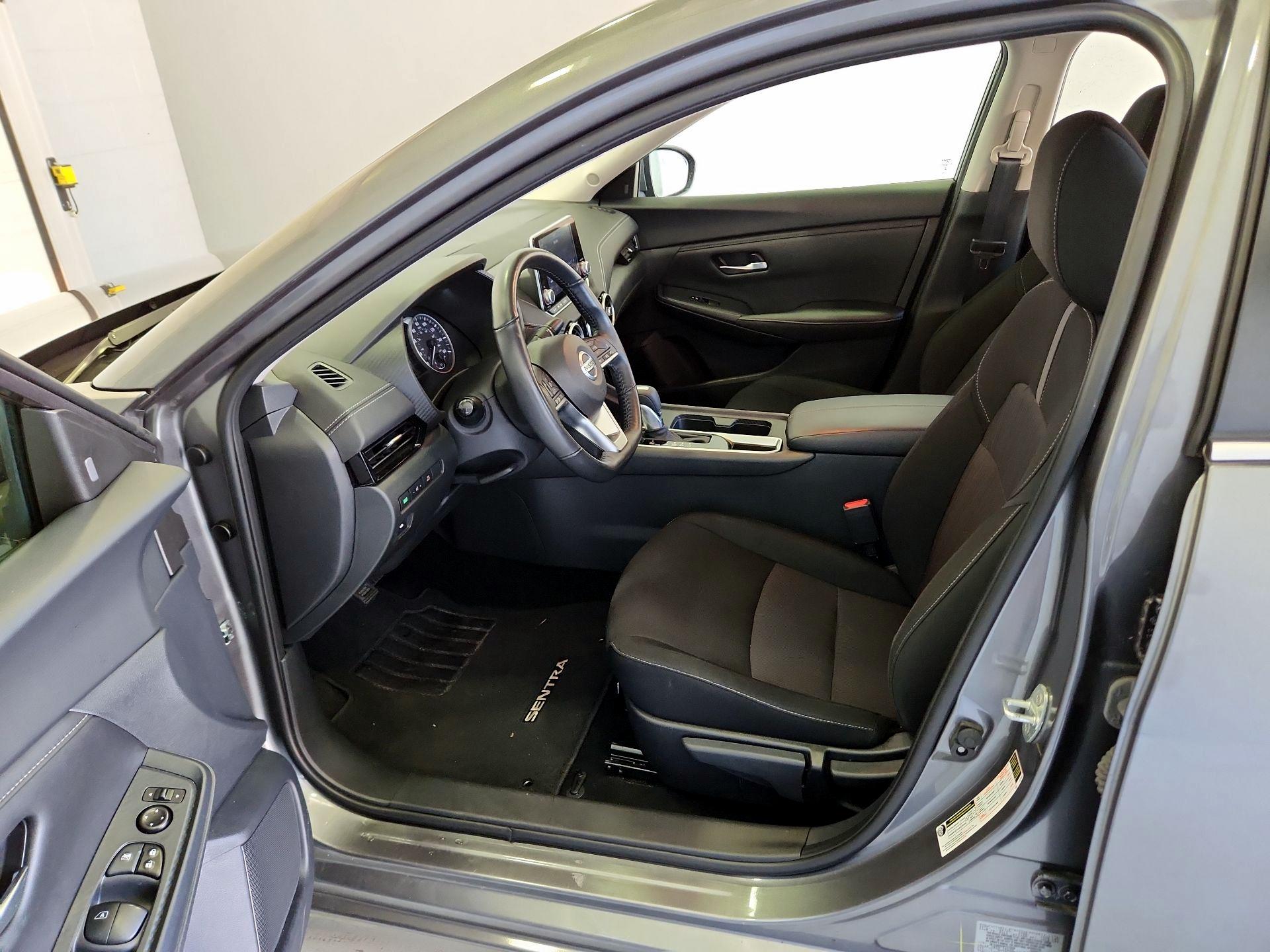 Thumbnail: 2023 Nissan Sentra - 11