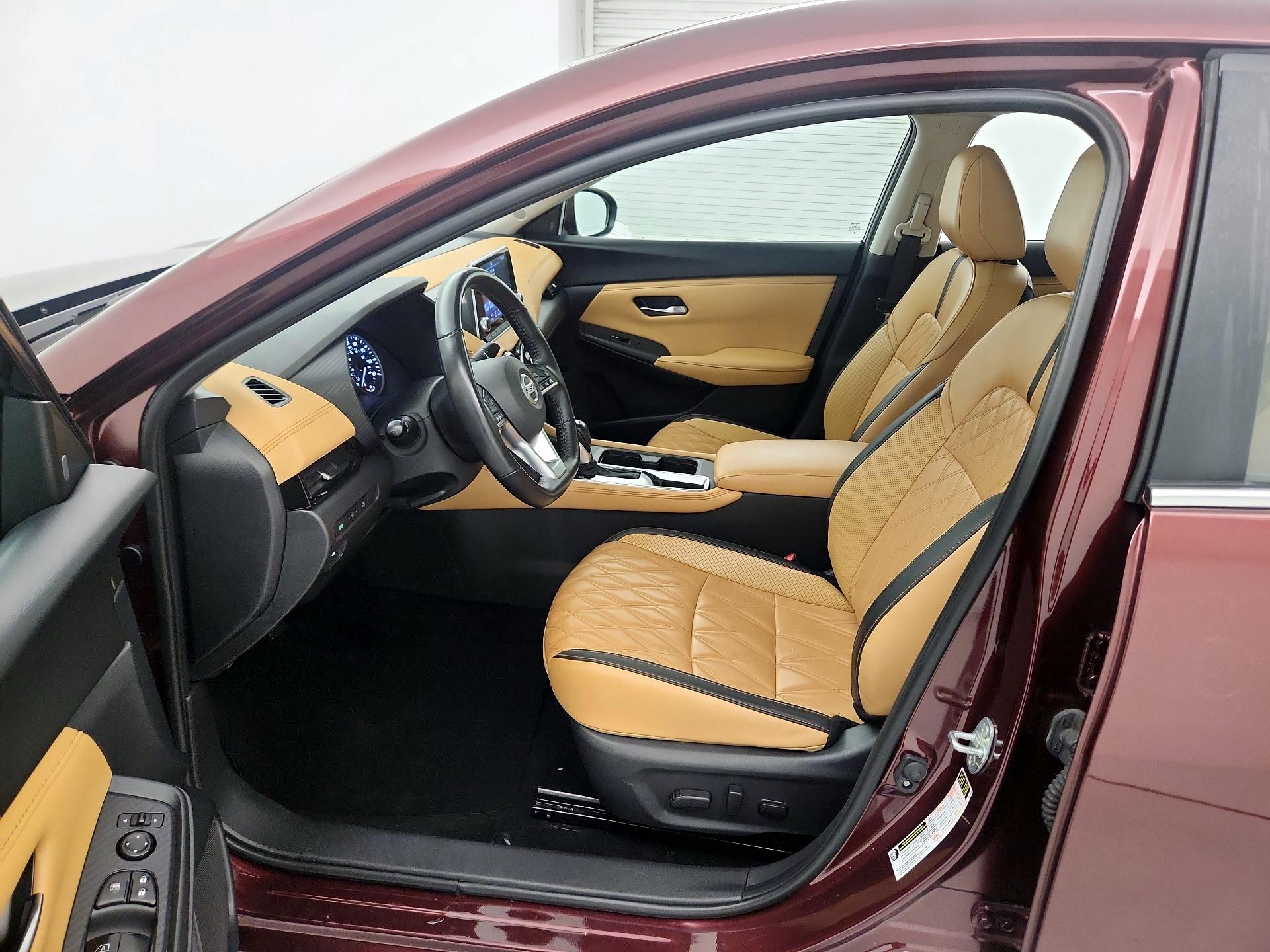 Thumbnail: 2023 Nissan Sentra - 9