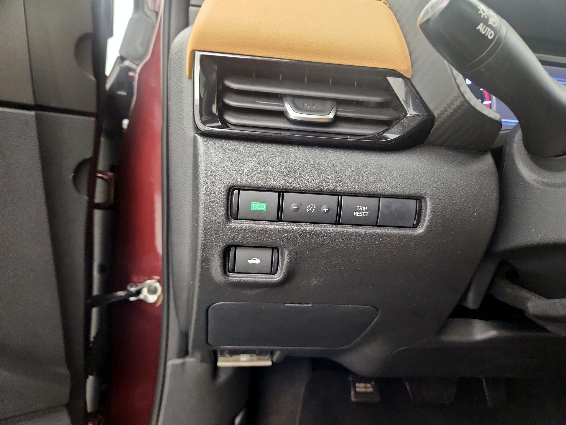 Thumbnail: 2023 Nissan Sentra - 11