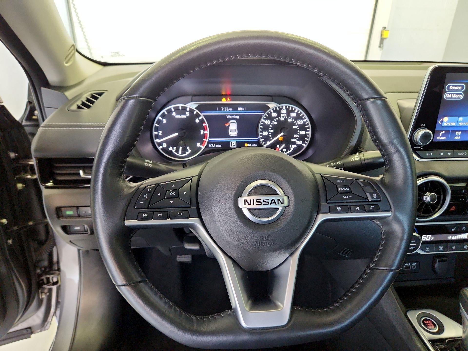 Thumbnail: 2022 Nissan Sentra - 10