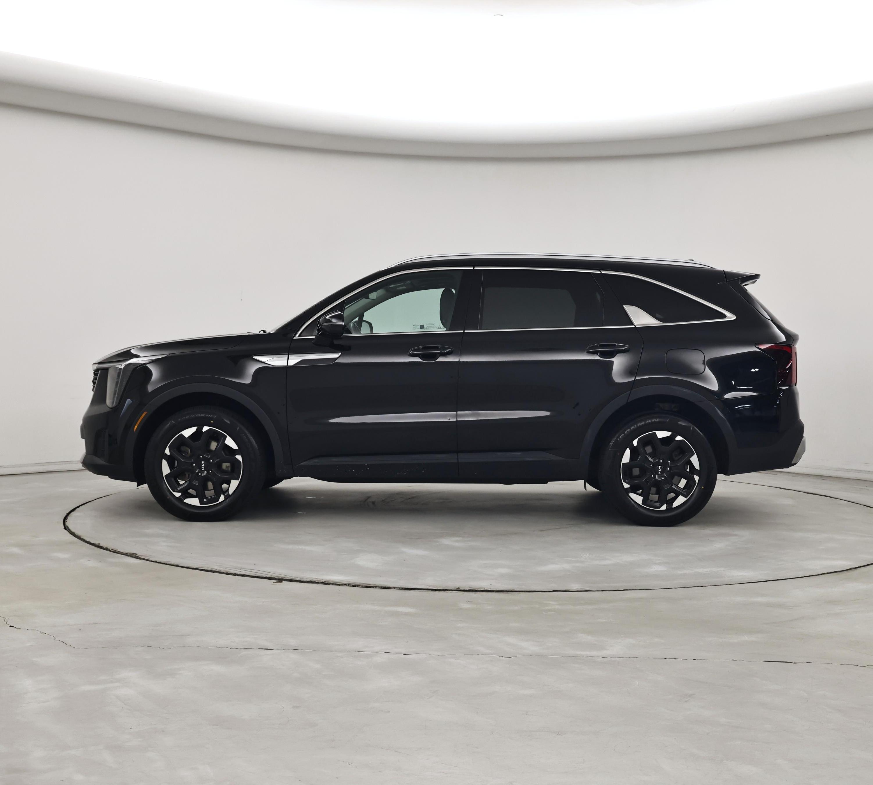 Thumbnail: 2024 Kia Sorento - 3