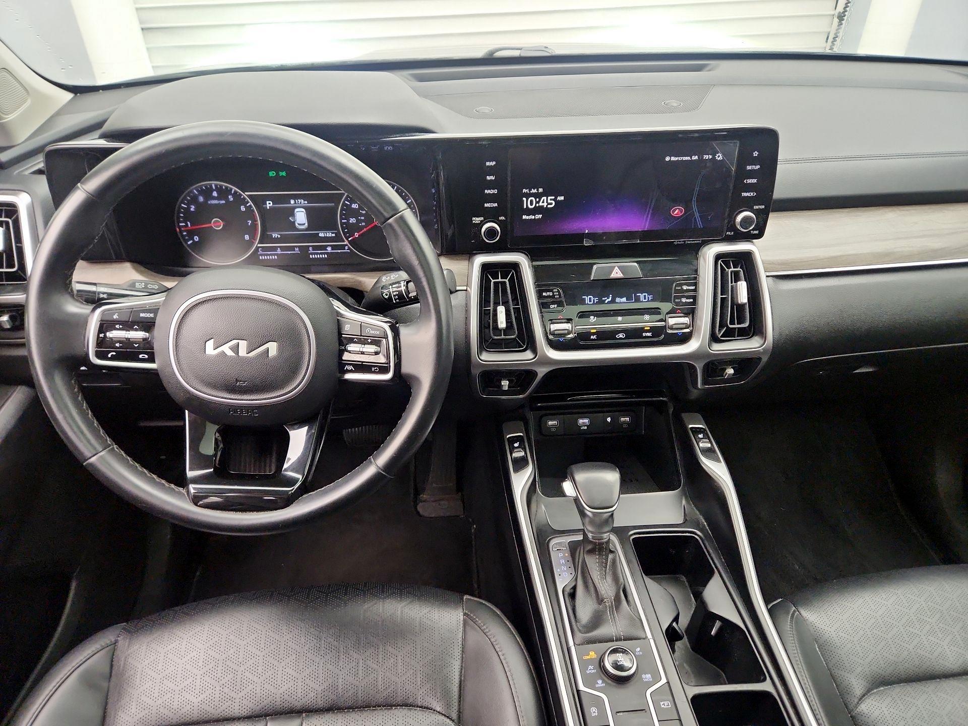 Thumbnail: 2023 Kia Sorento - 9