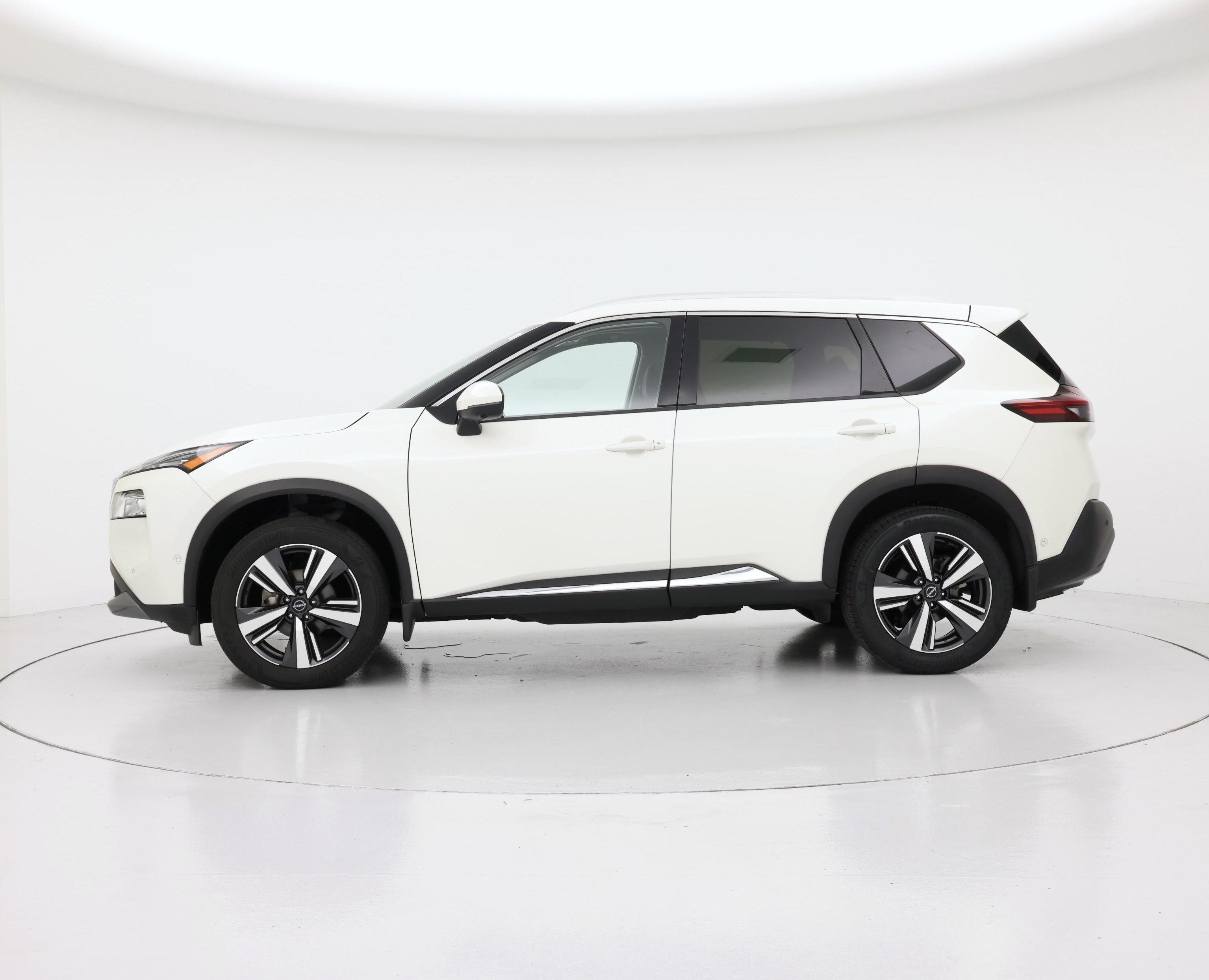 Thumbnail: 2023 Nissan Rogue - 3