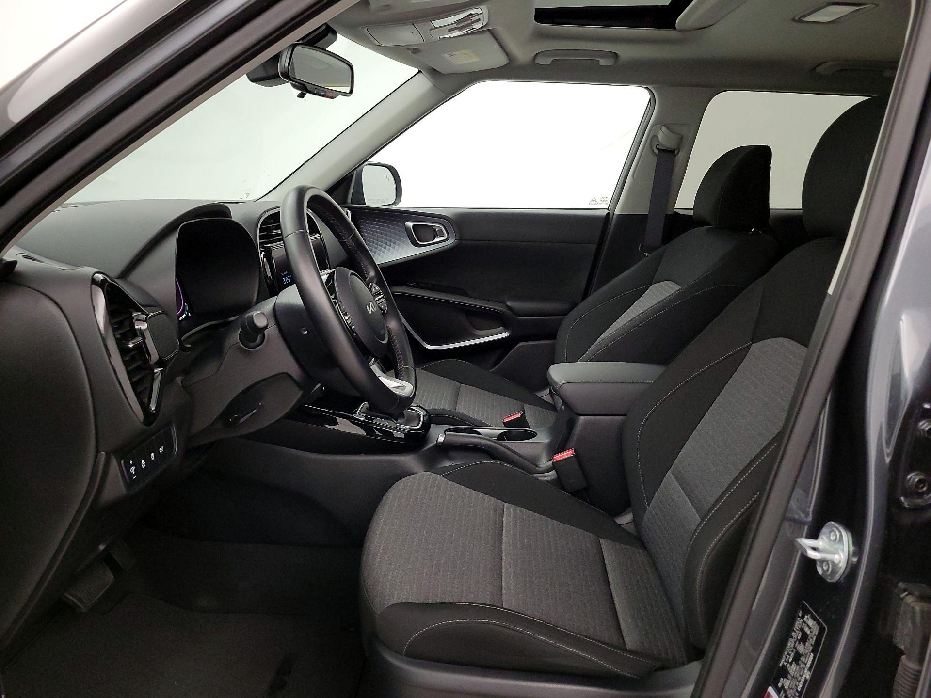 Thumbnail: 2023 Kia Soul - 9