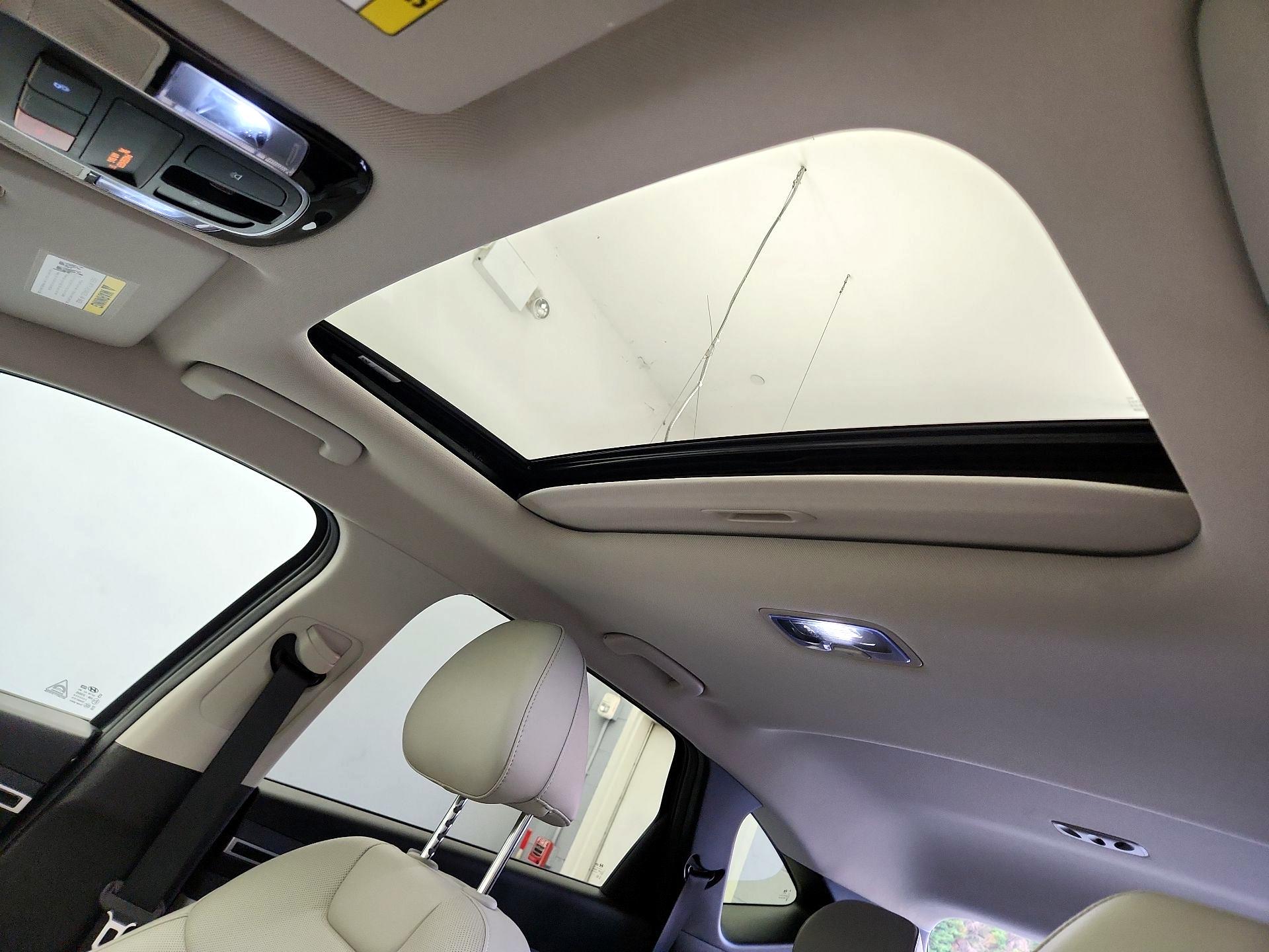 Thumbnail: 2023 Hyundai Tucson - 19