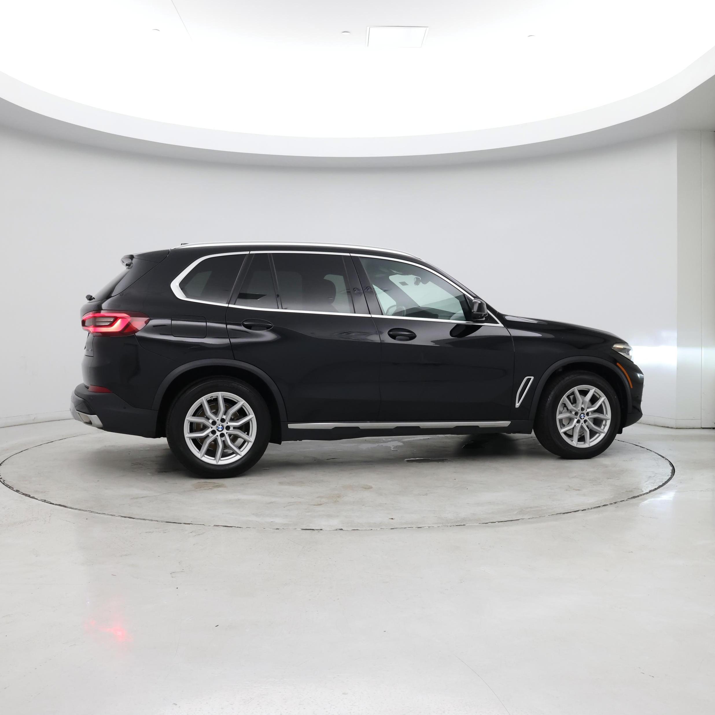 Thumbnail: 2023 BMW X5 - 8
