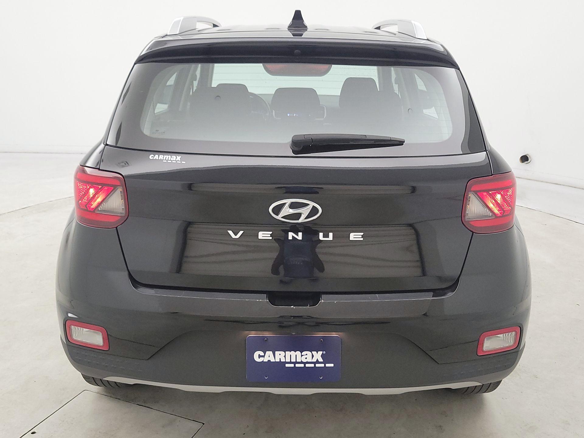 Thumbnail: 2022 Hyundai Venue - 6