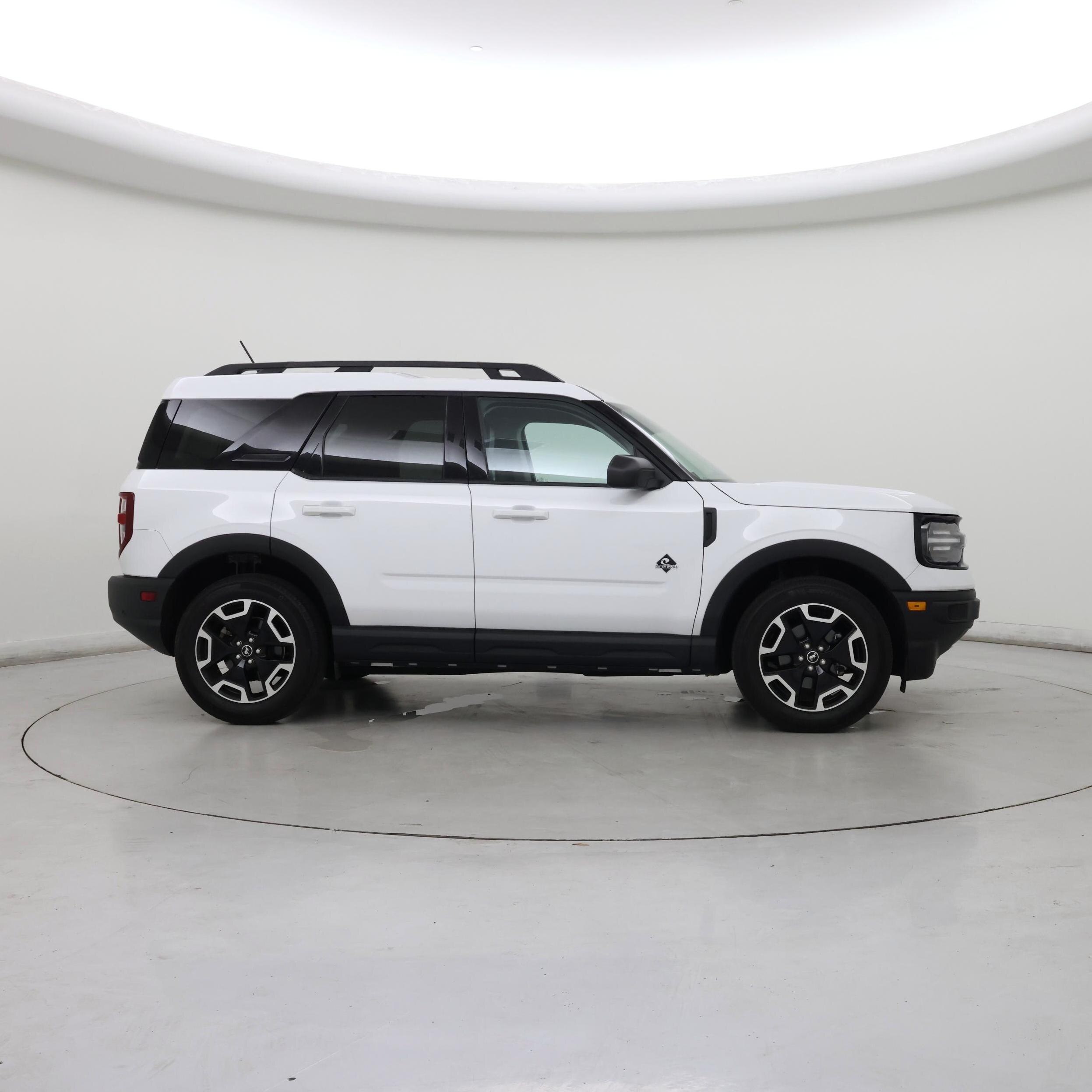 Thumbnail: 2023 Ford Bronco Sport - 7